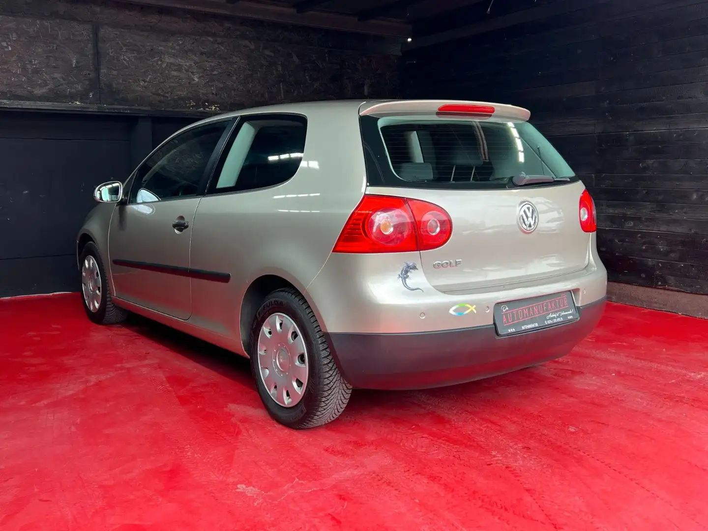 Volkswagen Golf 1.4 Gold - 2