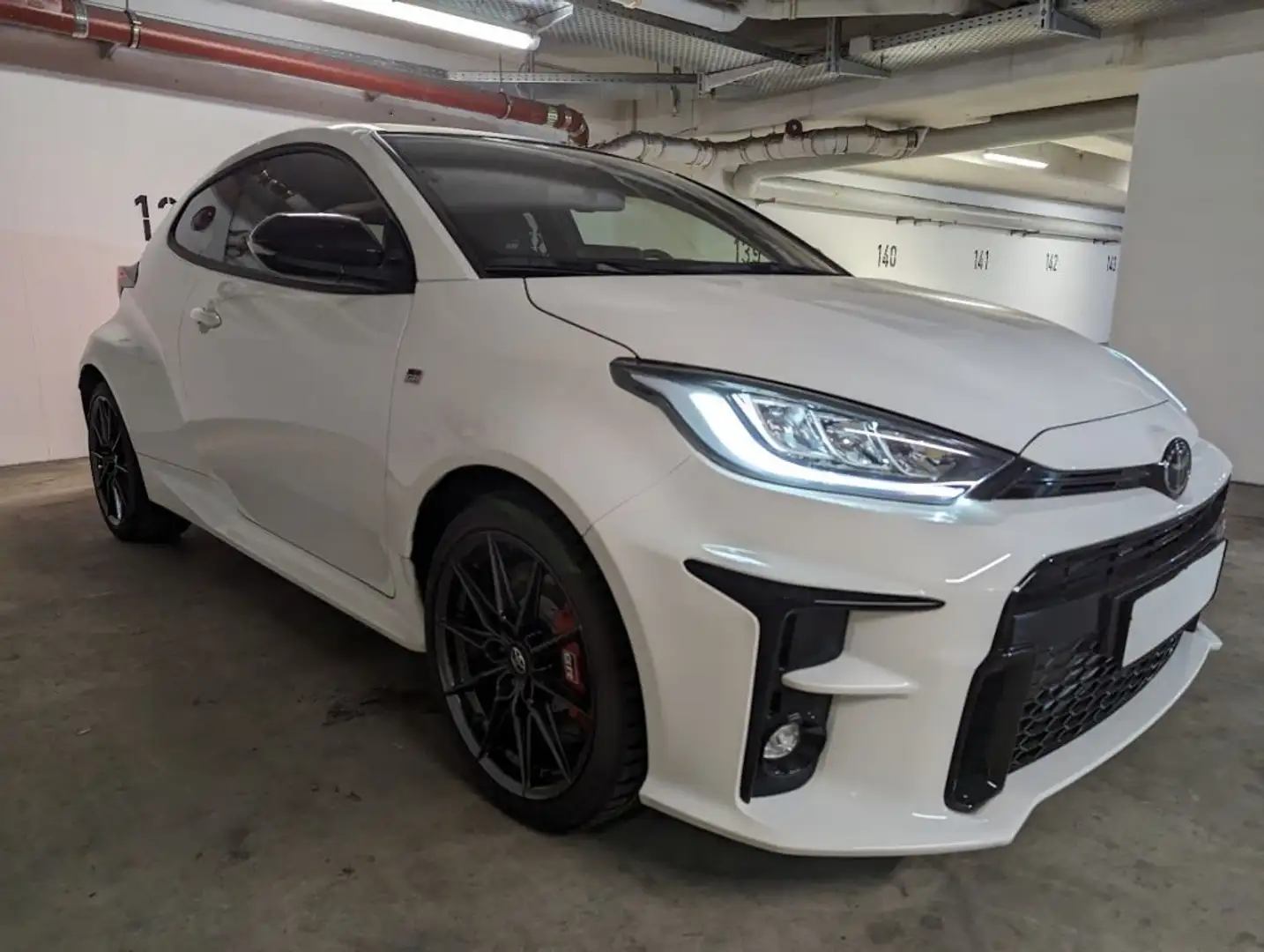 Toyota Yaris GR YARIS HIGH-PERFORM MILLTEK+EVENTURI+BLOW-OFF Wit - 2