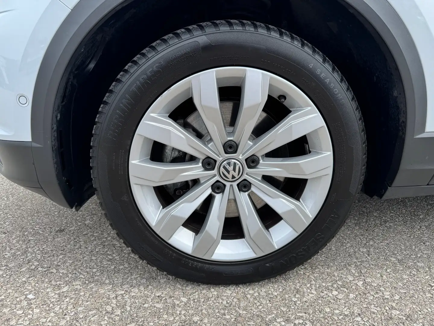 Volkswagen T-Roc Sport TSI 4MOTION DSG Silber - 2
