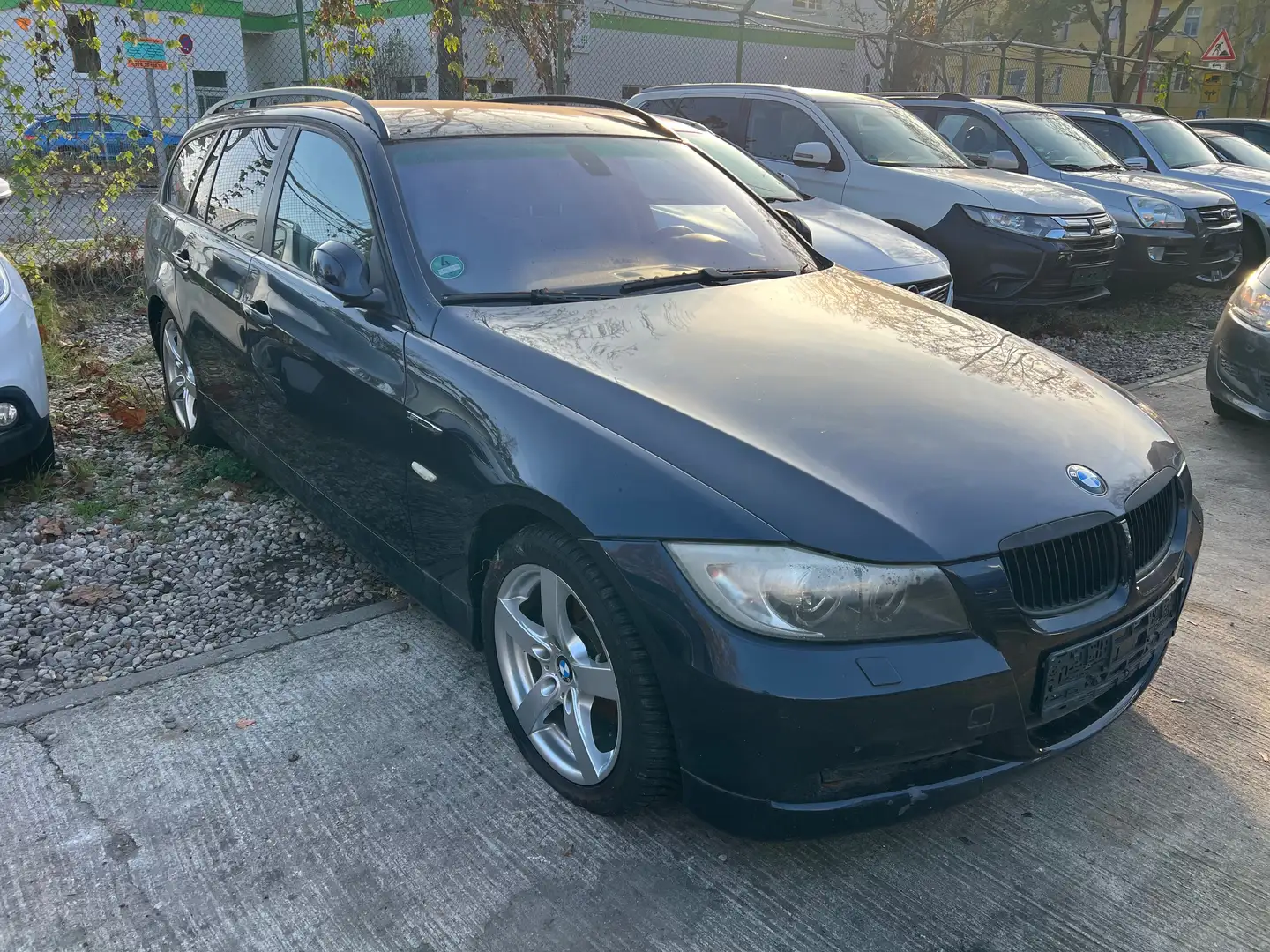 BMW 320 320i Kombi Automatik Euro 4 Modell 2006 Blau - 2