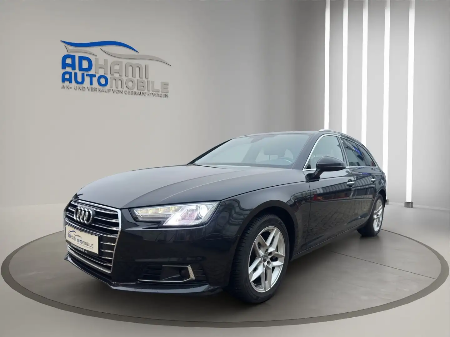 Audi A4 Avant design 2Hand/LED/NAVI/PDC/SHZ/ALCANTARA Noir - 1
