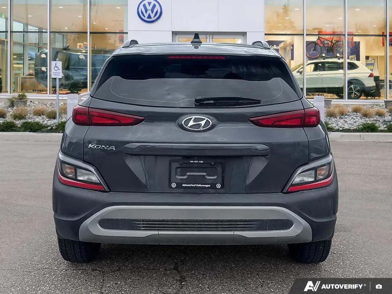 Hyundai KONA снимка Hyundai KONA