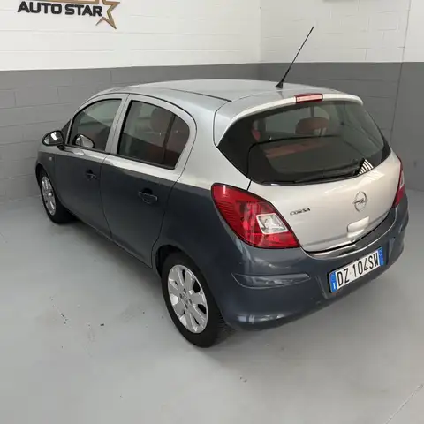 Opel Corsa view 5