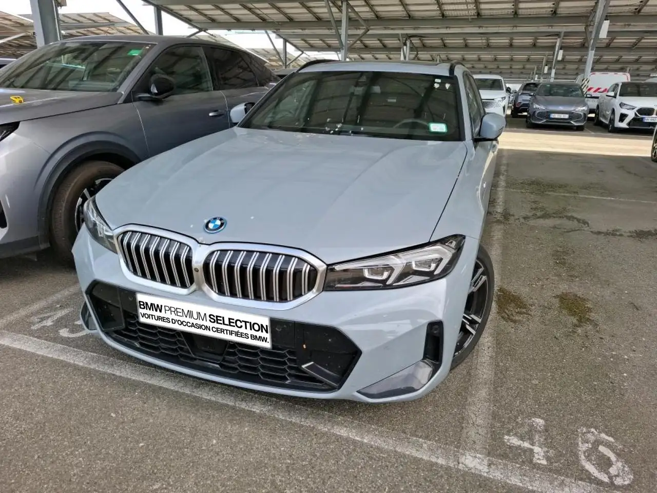 BMW 330