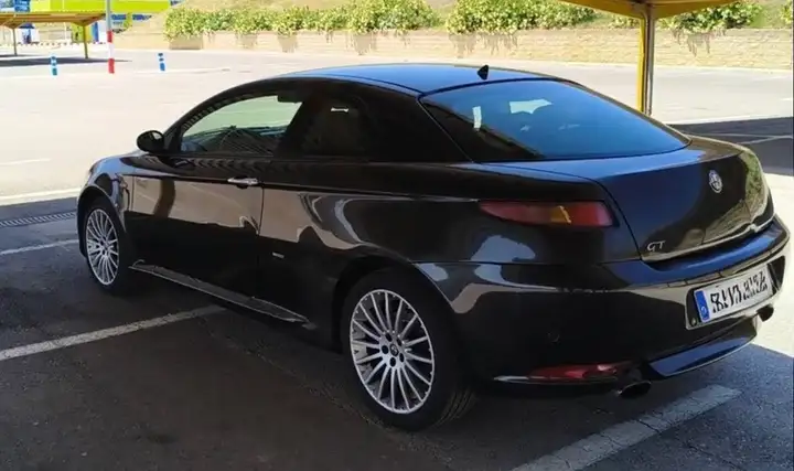 Alfa Romeo Alfa GT 1.9 JTD Distinctive 2006, foto 2