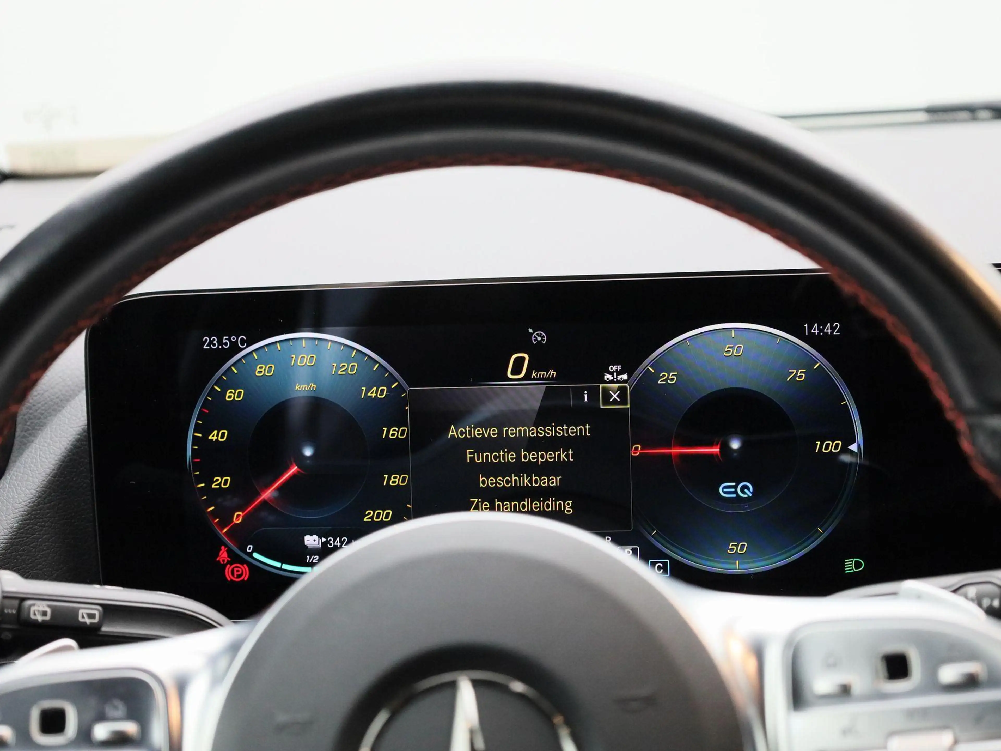 Mercedes-Benz EQA 250 Business Solution AMG 67 kWh | STOELVERWARMING | C — photo 8