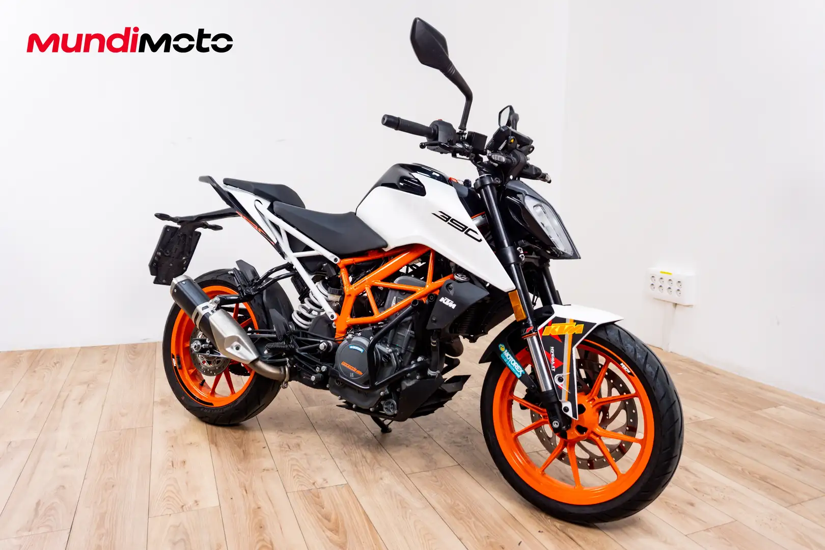 KTM 390 Duke - 2