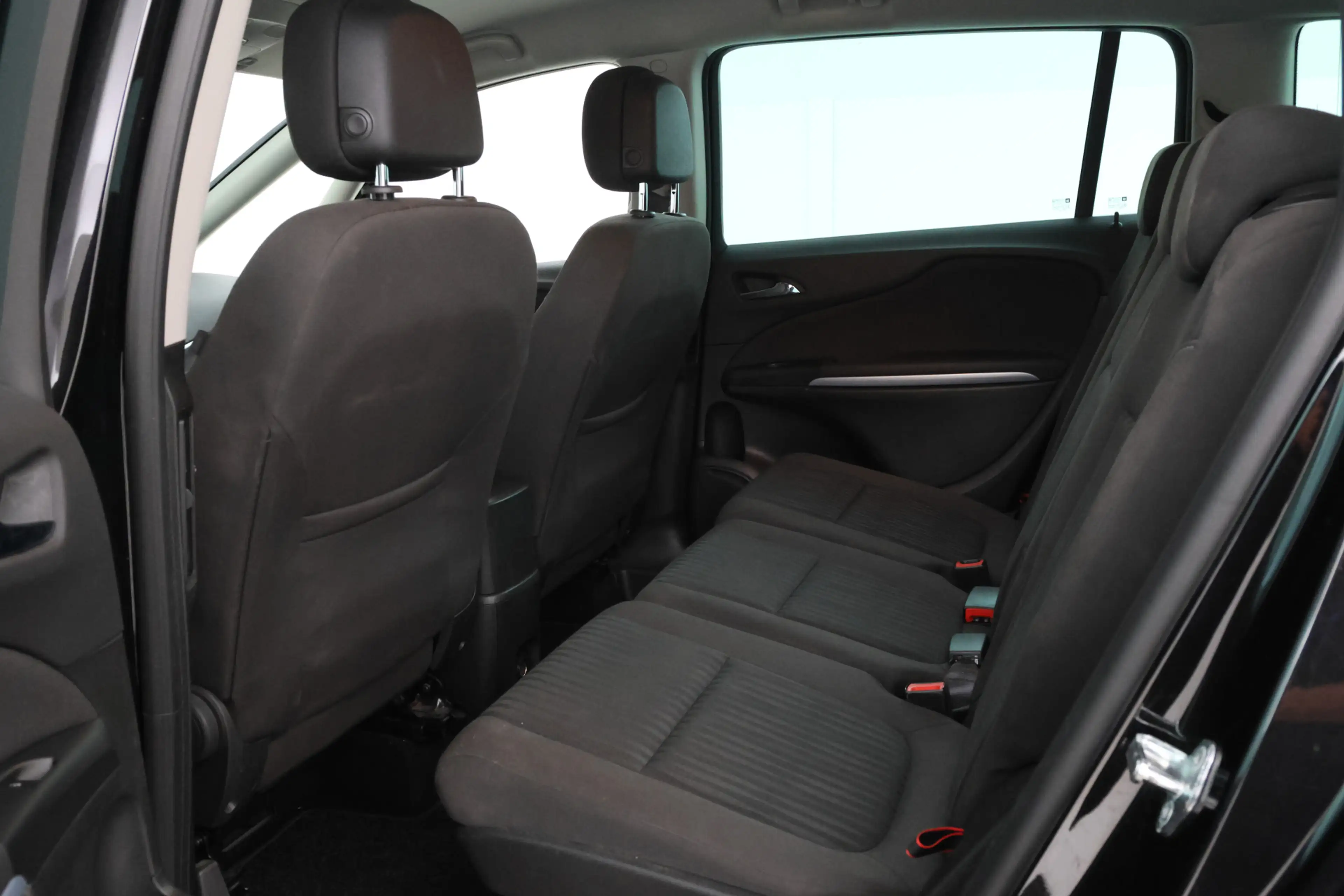Opel Zafira 1.4 Turbo Edition 7p. Navigatie, Climate, Trekhaak — photo 28
