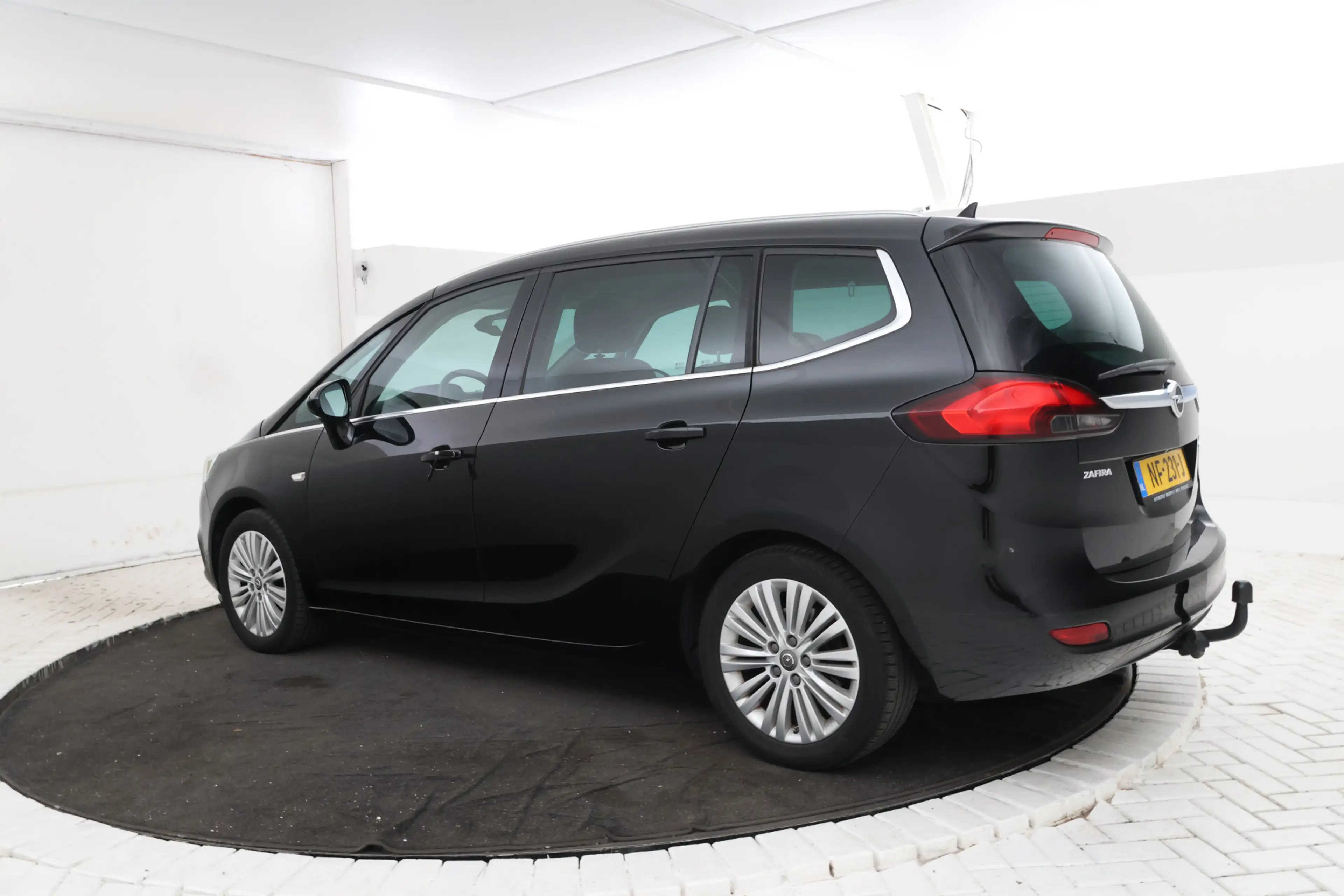 Opel Zafira 1.4 Turbo Edition 7p. Navigatie, Climate, Trekhaak — photo 3