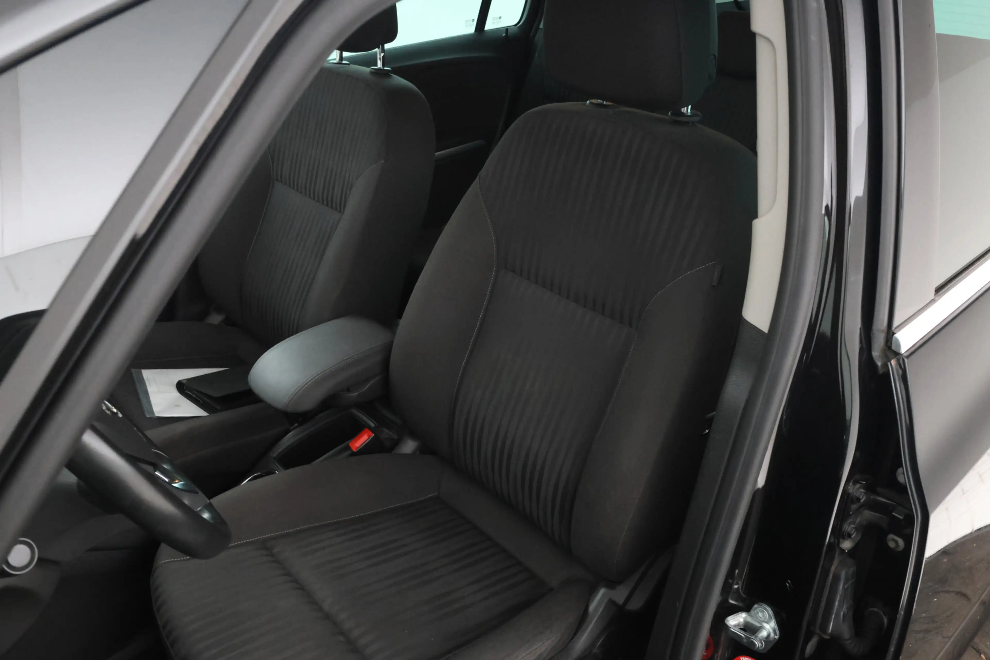 Opel Zafira 1.4 Turbo Edition 7p. Navigatie, Climate, Trekhaak — photo 12