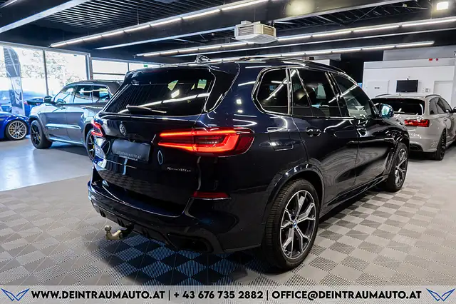 BMW X5 view 9