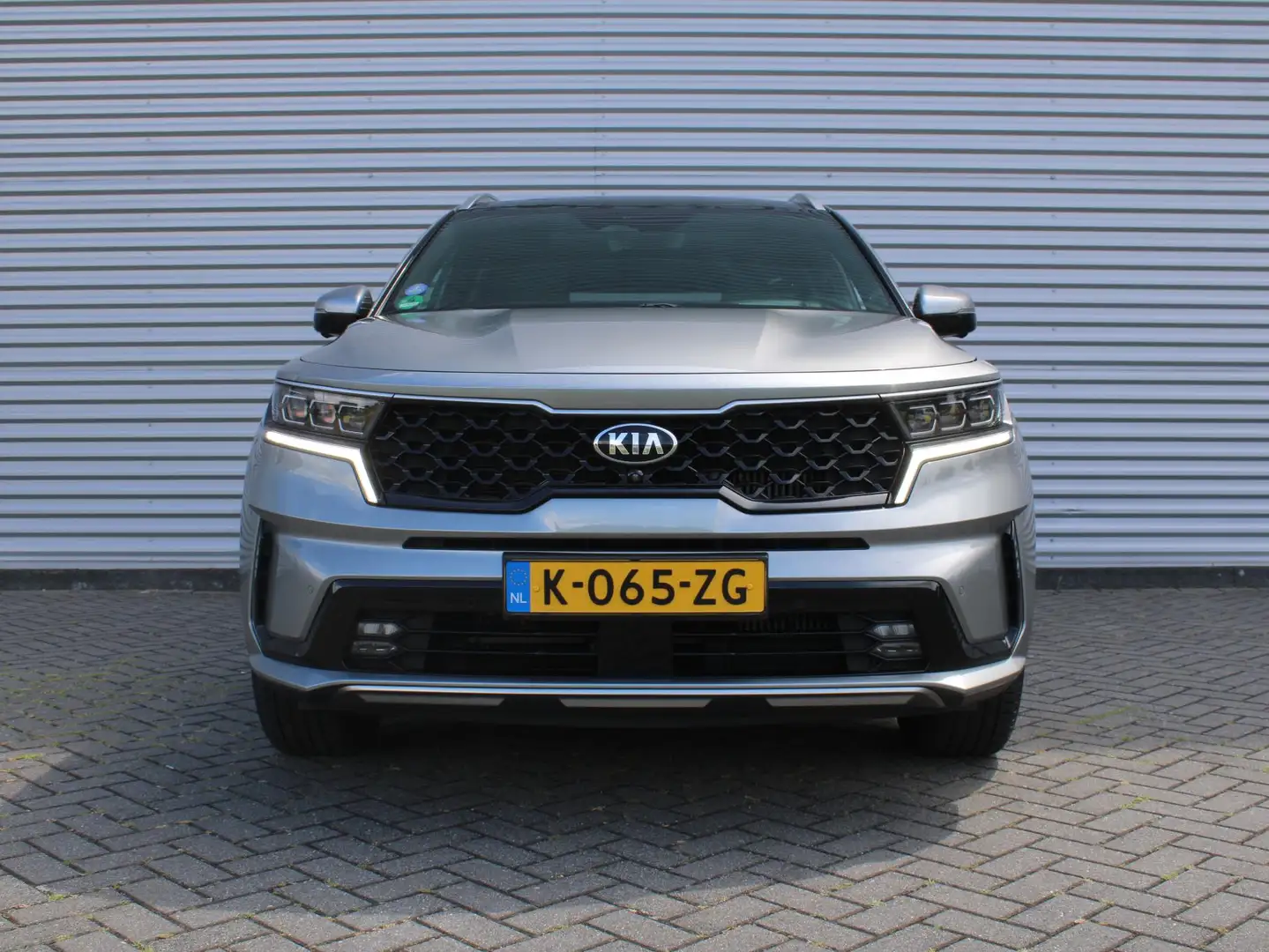 Kia Sorento 1.6 T-GDI Hybrid 2WD ExecutiveLine 7p. | Trekhaak Grijs - 2