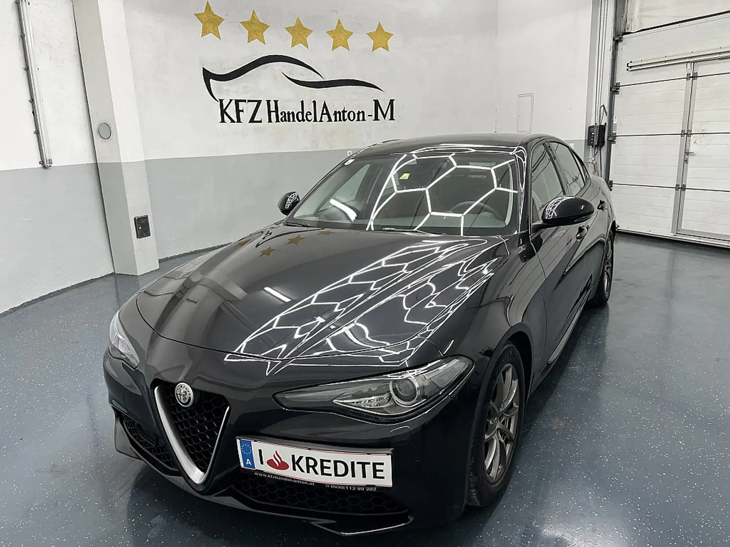 Alfa Romeo Giulia Super 2,2 150 AT RWD  * SOFORT FINANZIERUNG & E... Schwarz - 1