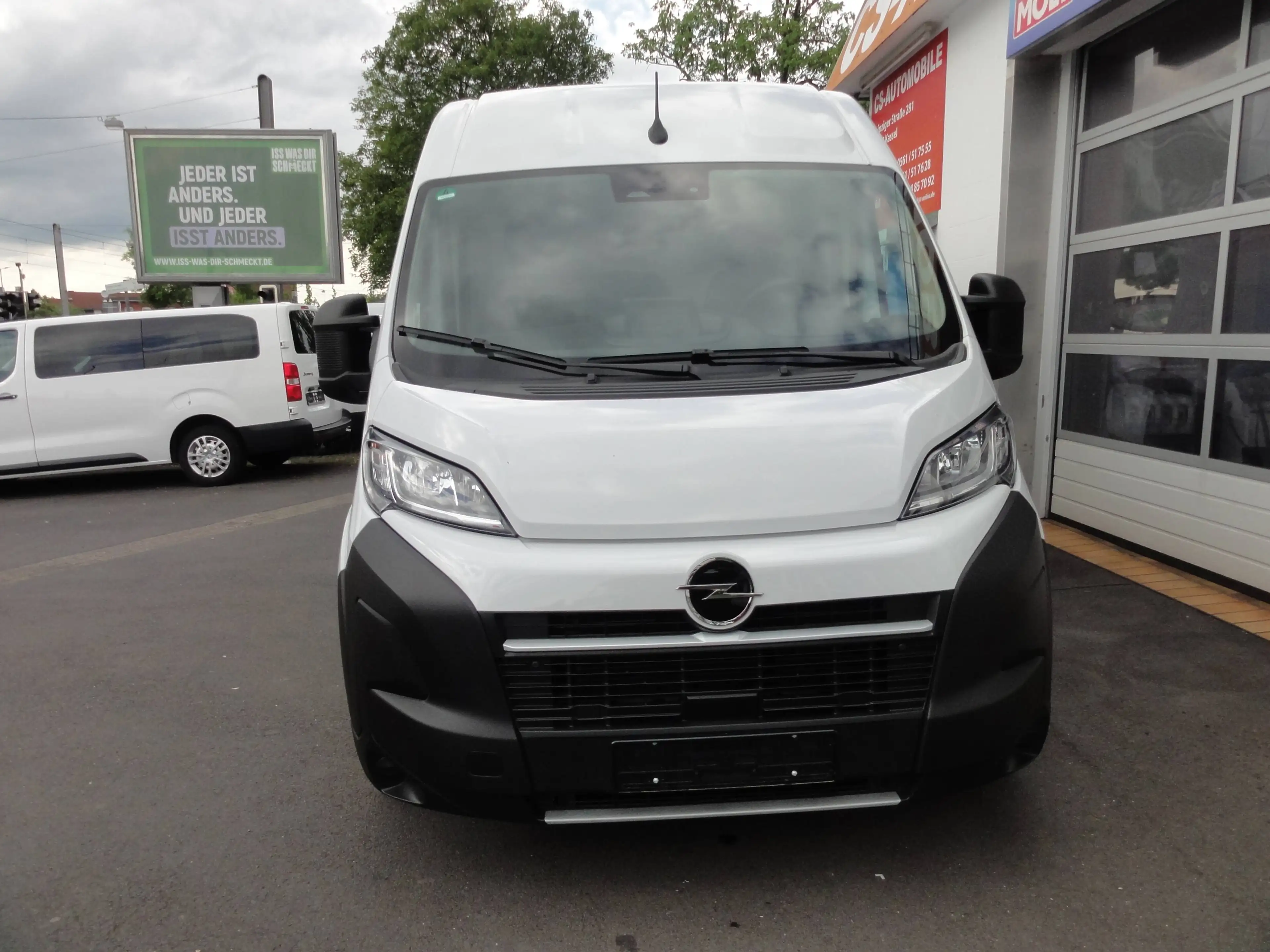Opel Movano Opel Movano 2,2 l CDTI 103 KW neues Modell Kasten hoch + lang 3 Sitze AdBlue Kima LKW — photo 3