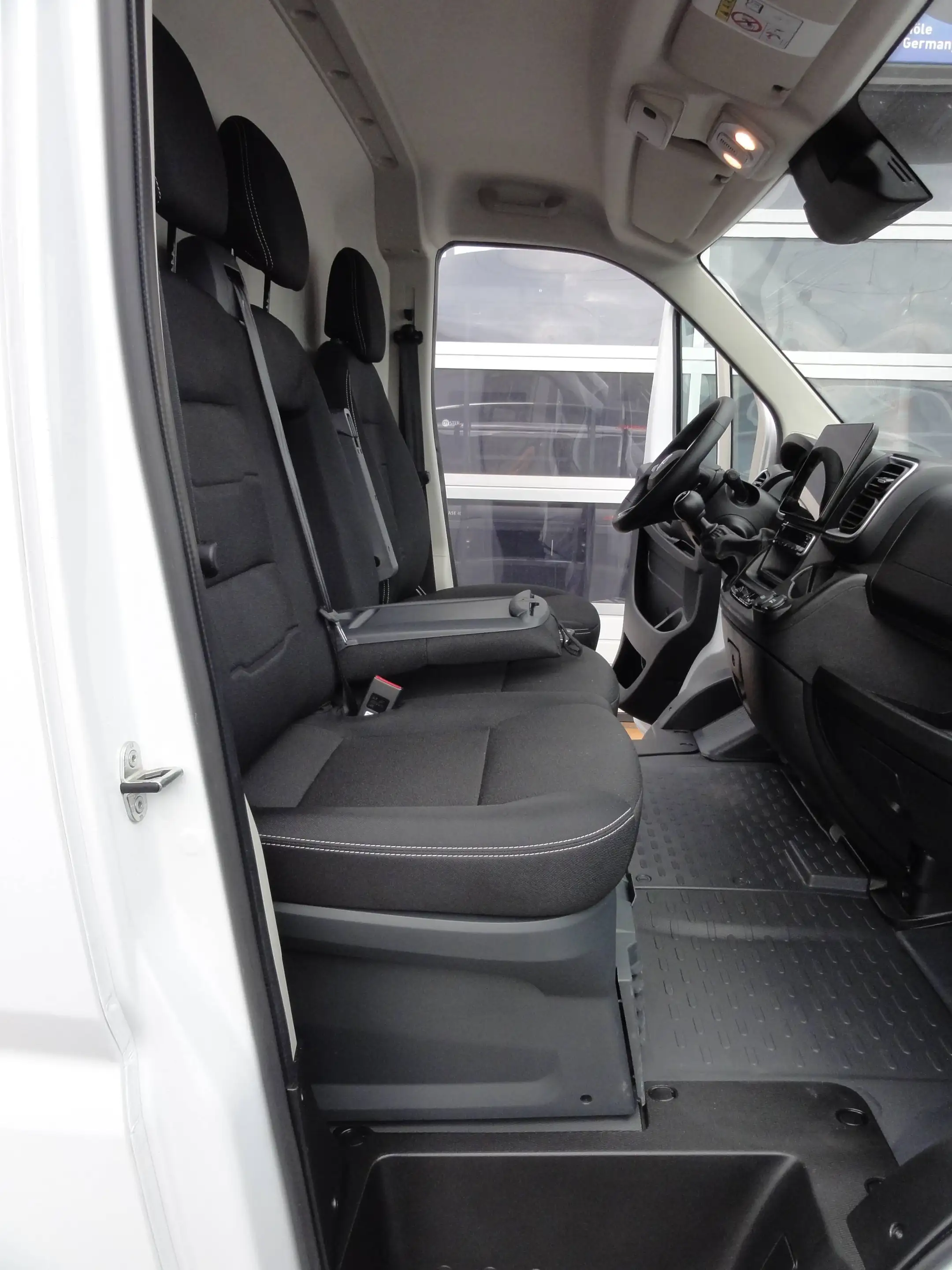 Opel Movano Opel Movano 2,2 l CDTI 103 KW neues Modell Kasten hoch + lang 3 Sitze AdBlue Kima LKW — photo 32