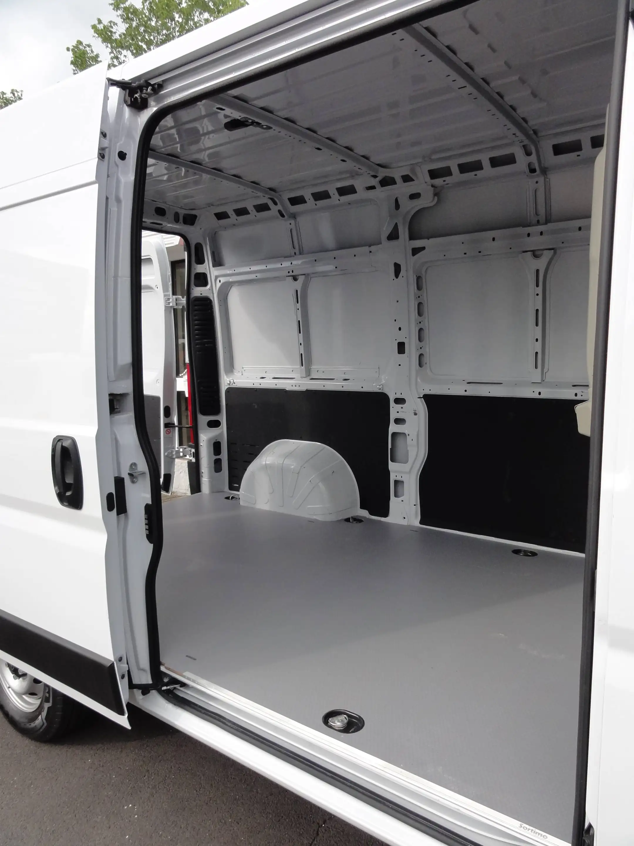 Opel Movano Opel Movano 2,2 l CDTI 103 KW neues Modell Kasten hoch + lang 3 Sitze AdBlue Kima LKW — photo 8