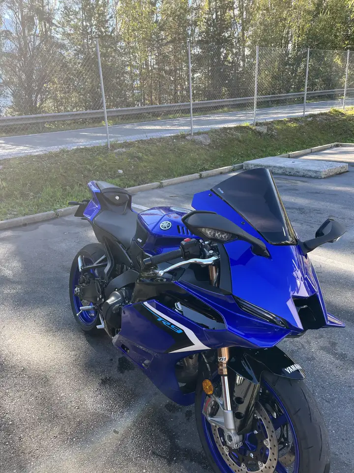 Yamaha YZF-R9