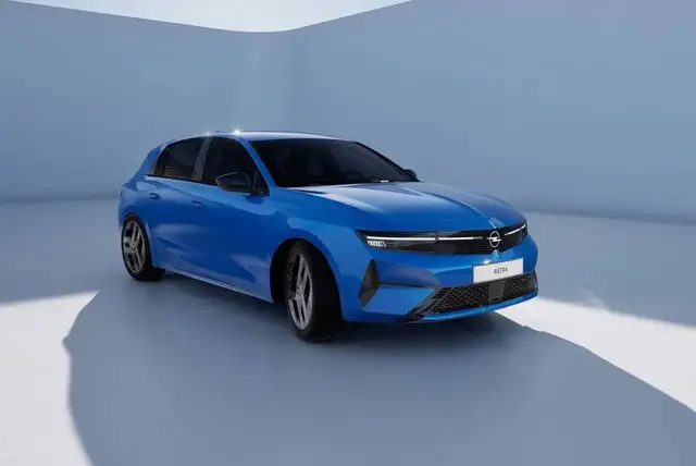 Opel Astra view 3