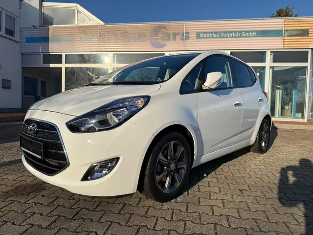 Hyundai iX20 blue Space Plus