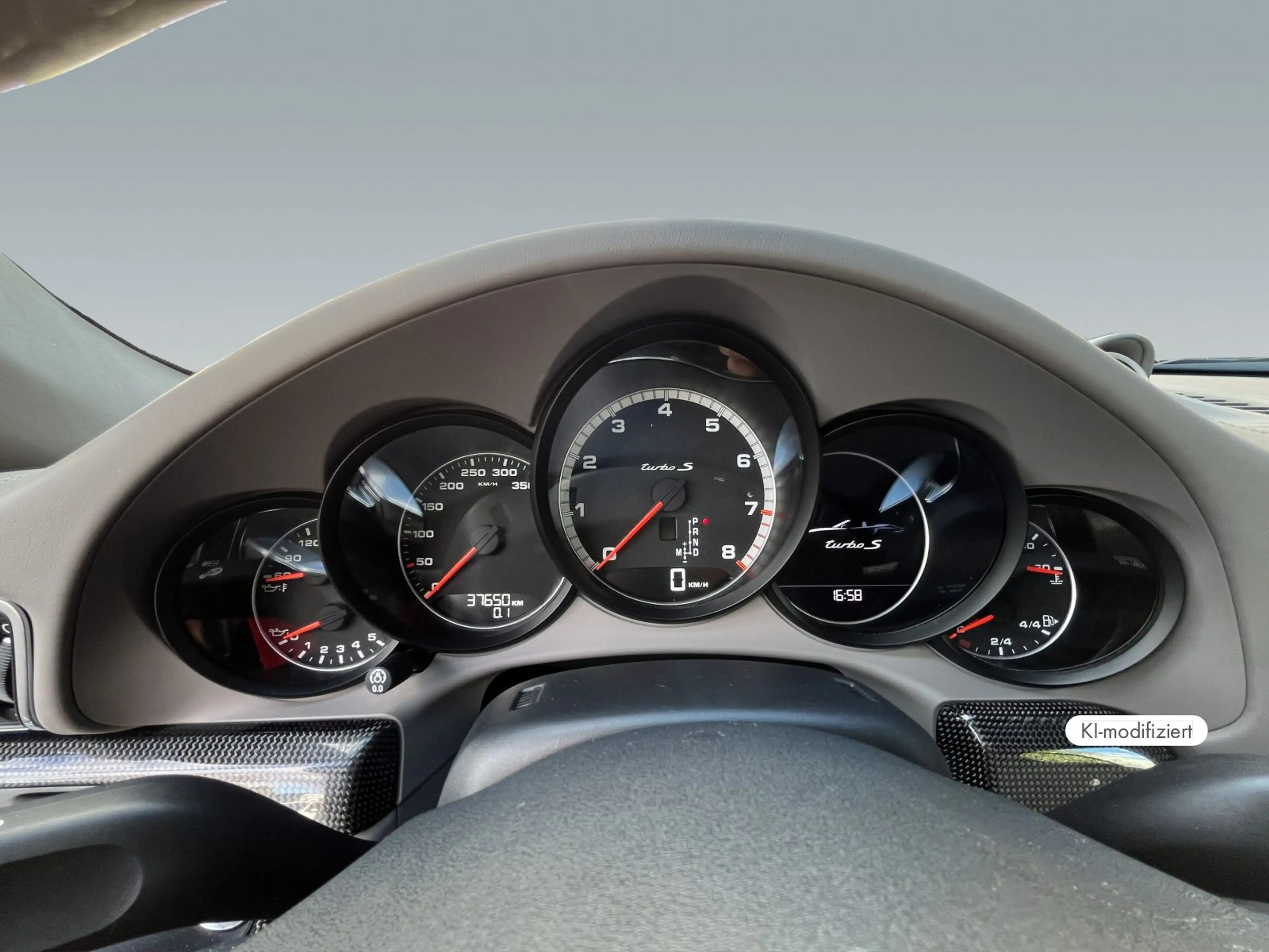 Porsche 991 -1 (911) Turbo S Cabriolet — photo 13