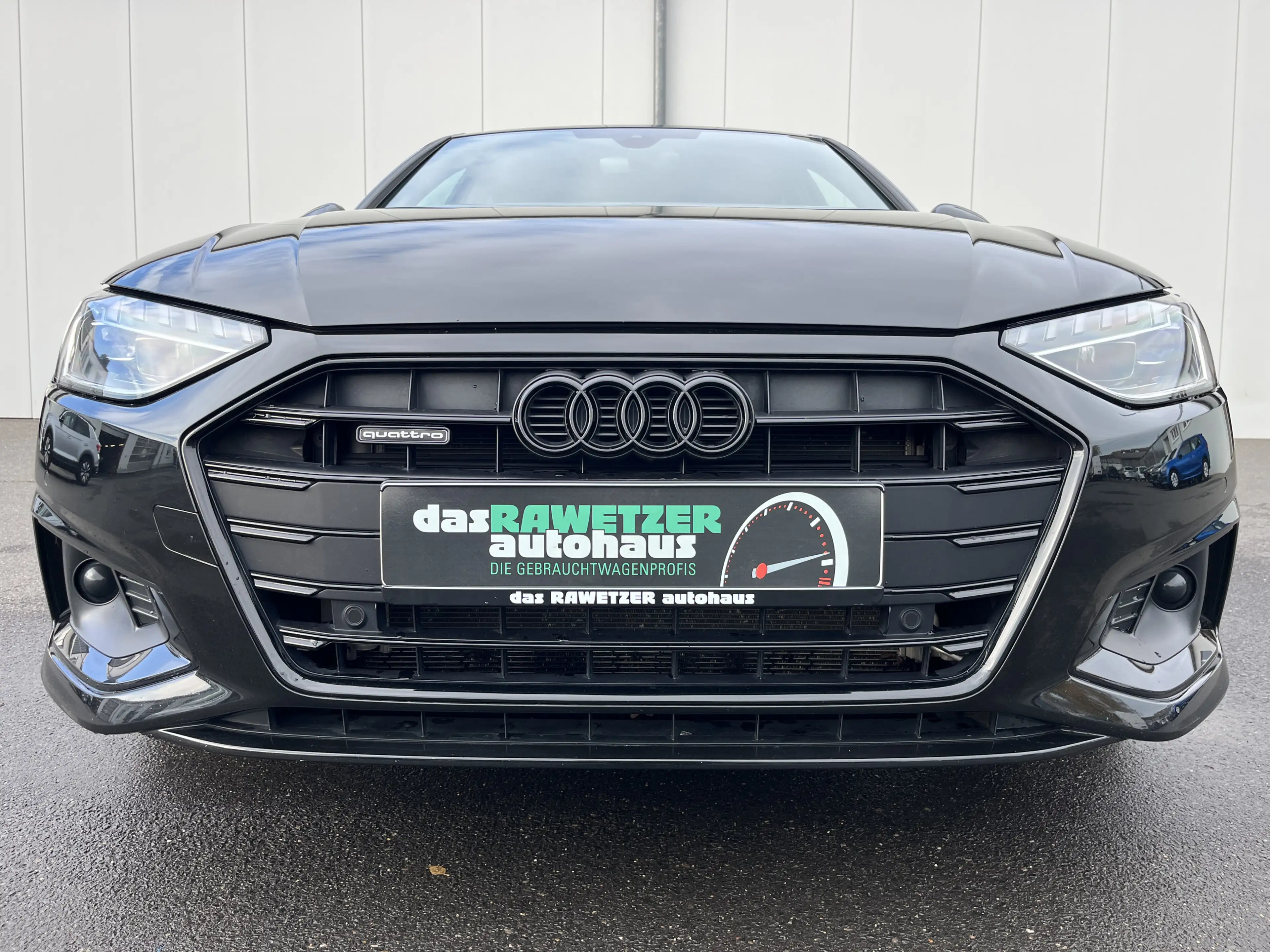 Audi A4 40 2.0 TDI quattro S tronic advanced 163€ m.20% — photo 4