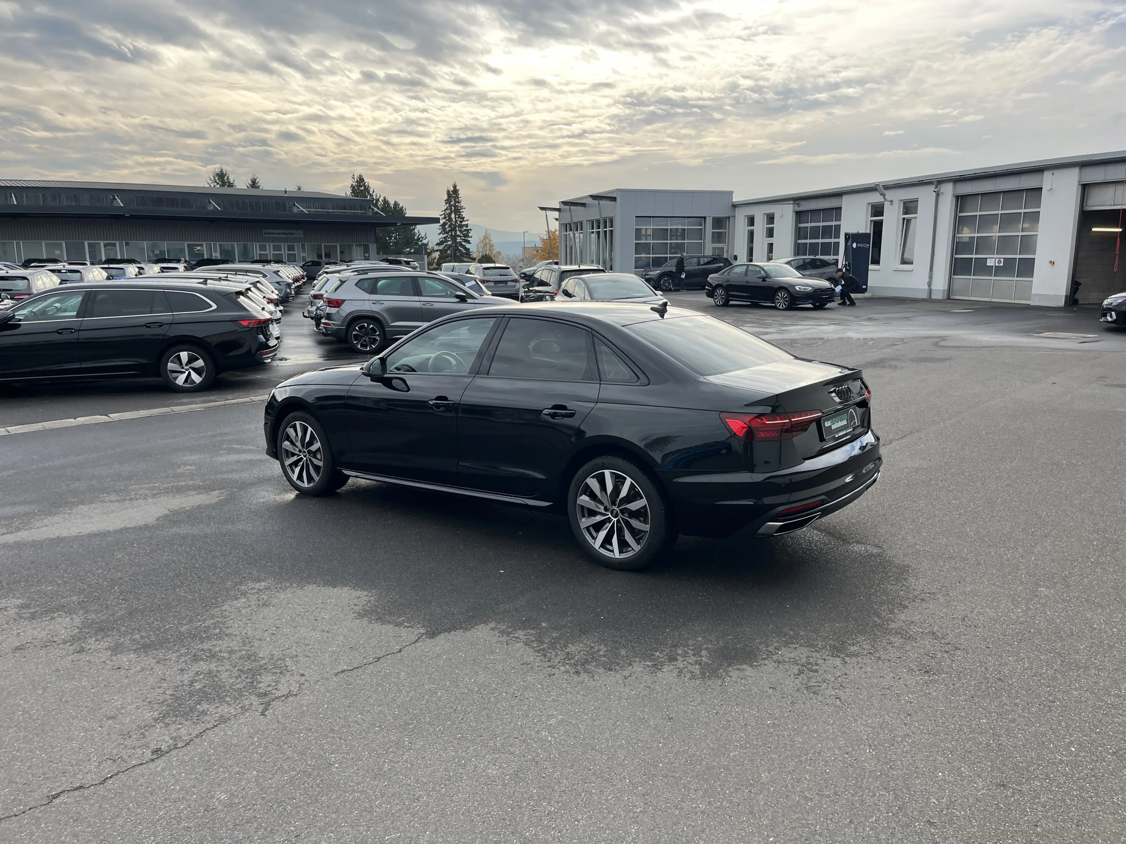 Audi A4 40 2.0 TDI quattro S tronic advanced 163€ m.20% — photo 11