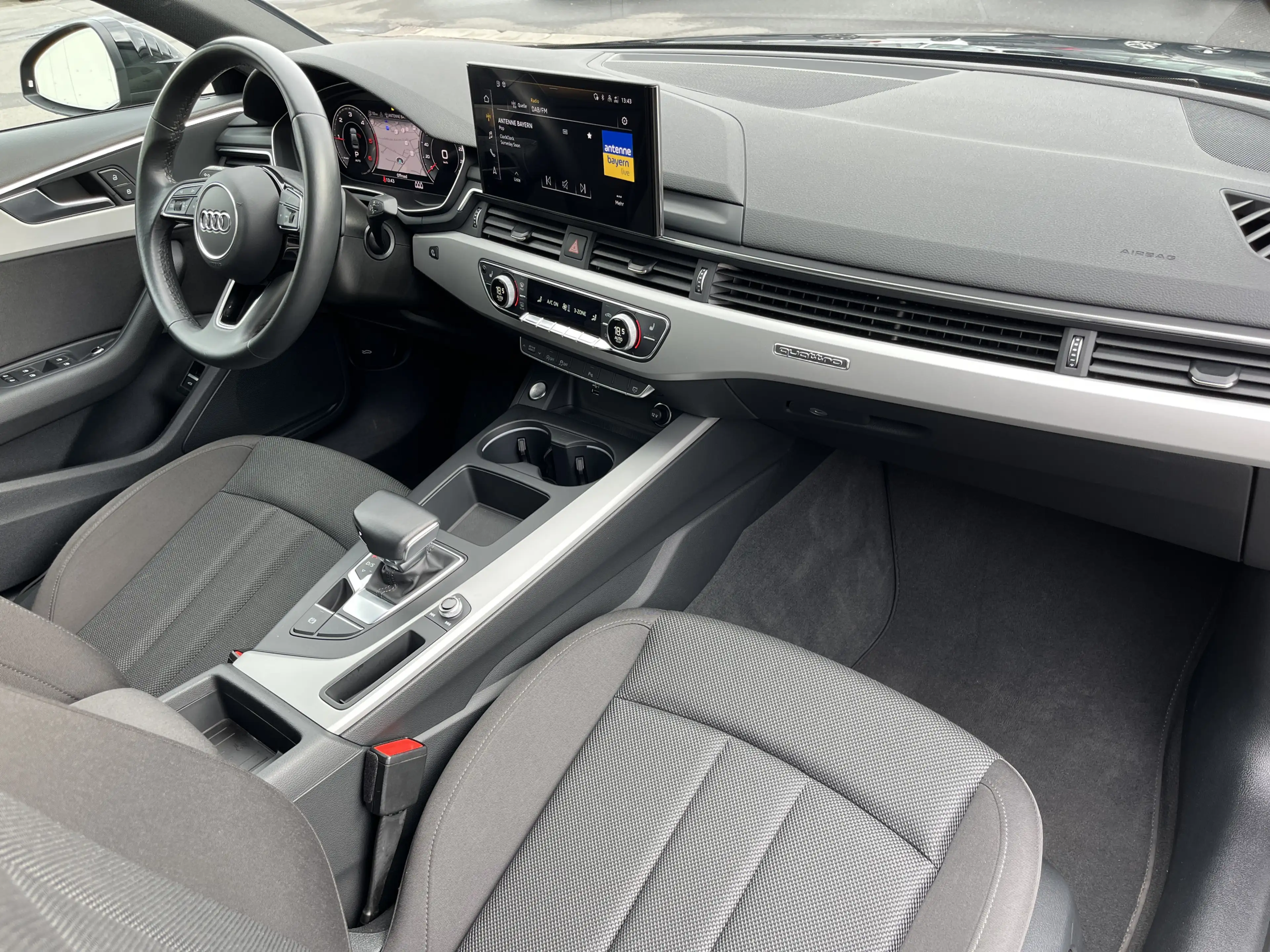 Audi A4 40 2.0 TDI quattro S tronic advanced 163€ m.20% — photo 14
