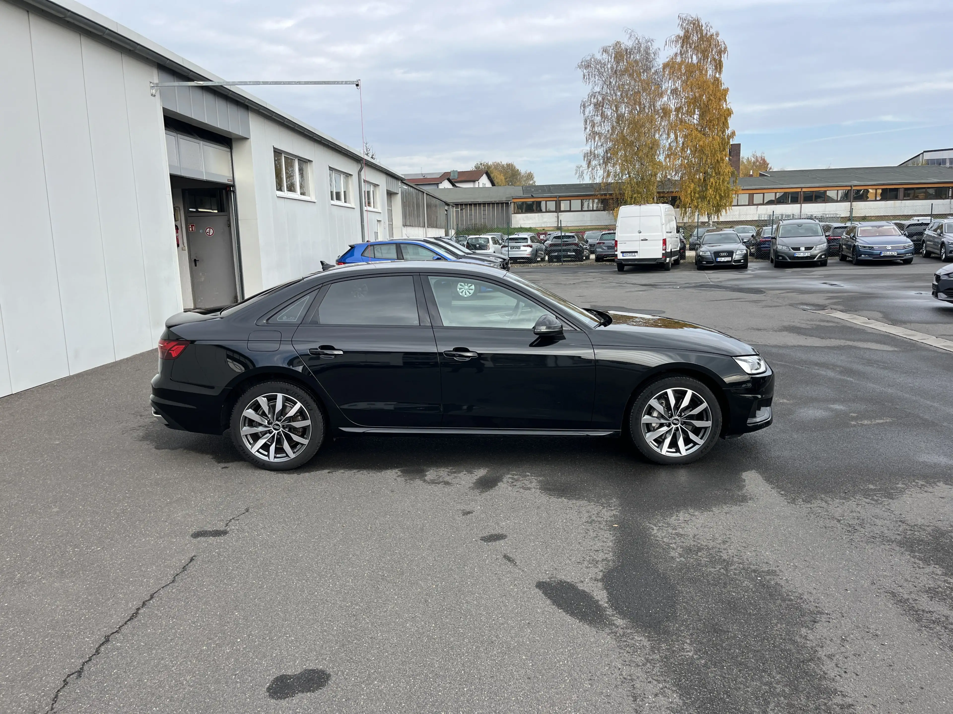 Audi A4 40 2.0 TDI quattro S tronic advanced 163€ m.20% — photo 6