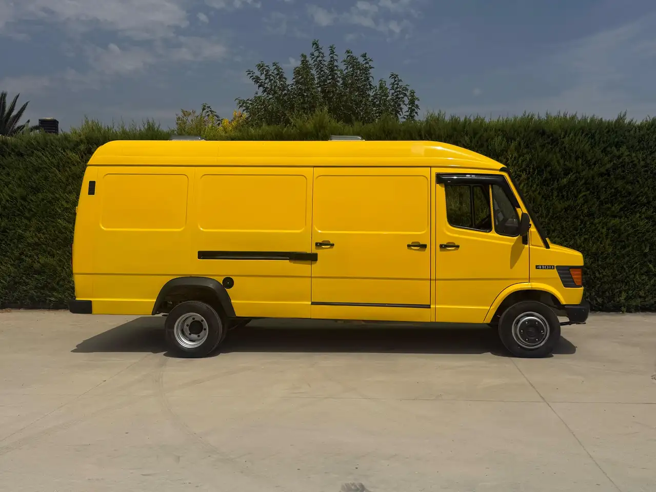 Mercedes-Benz T1 410d, foto 2