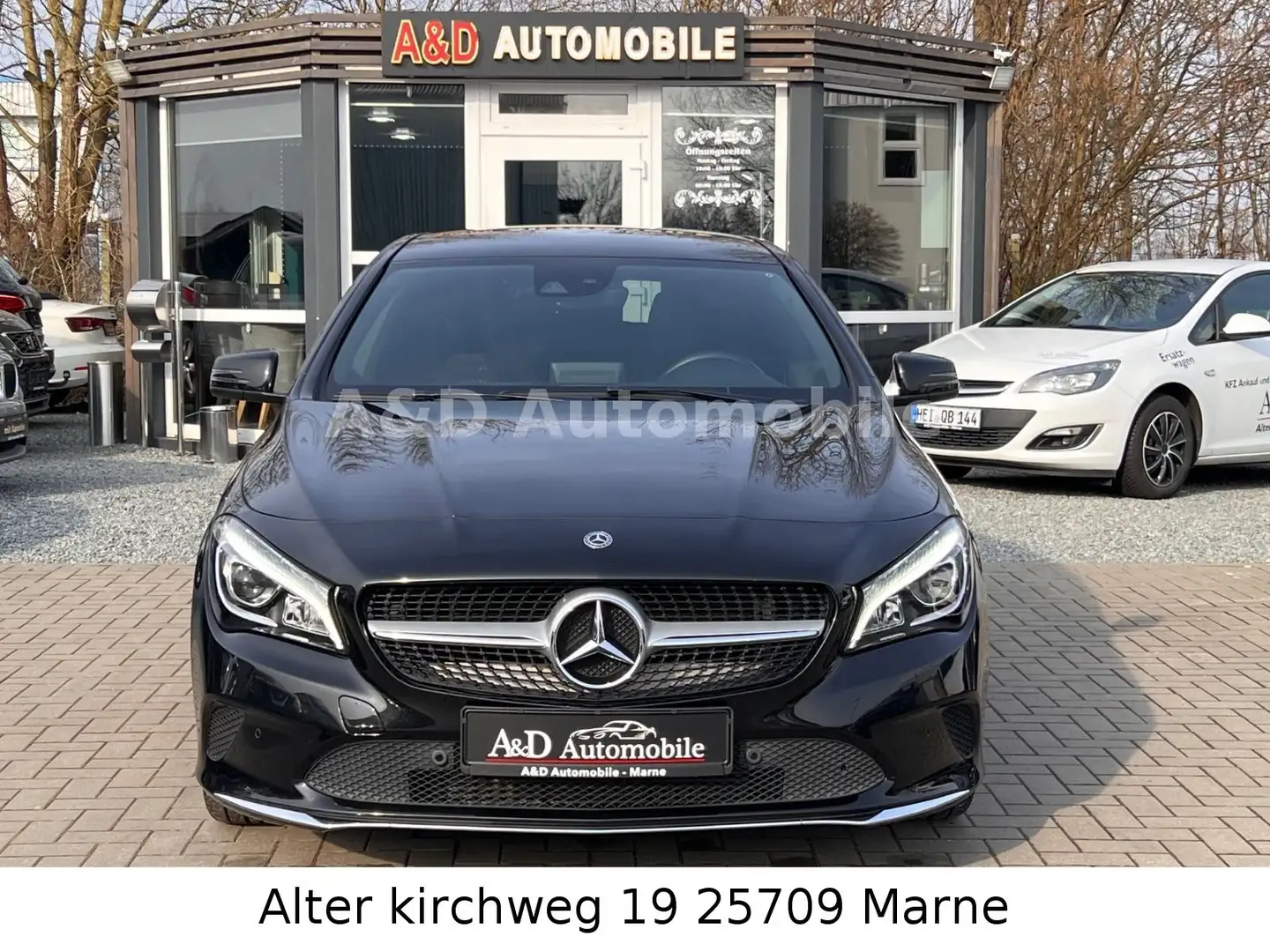 Mercedes-Benz CLA 180 CLA180 Shooting Brake AMG LINE 2 HAND Schwarz - 2