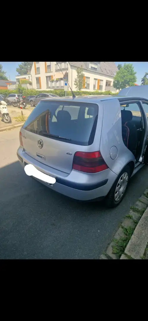 Volkswagen Golf 2.0 Automatik Silber - 2