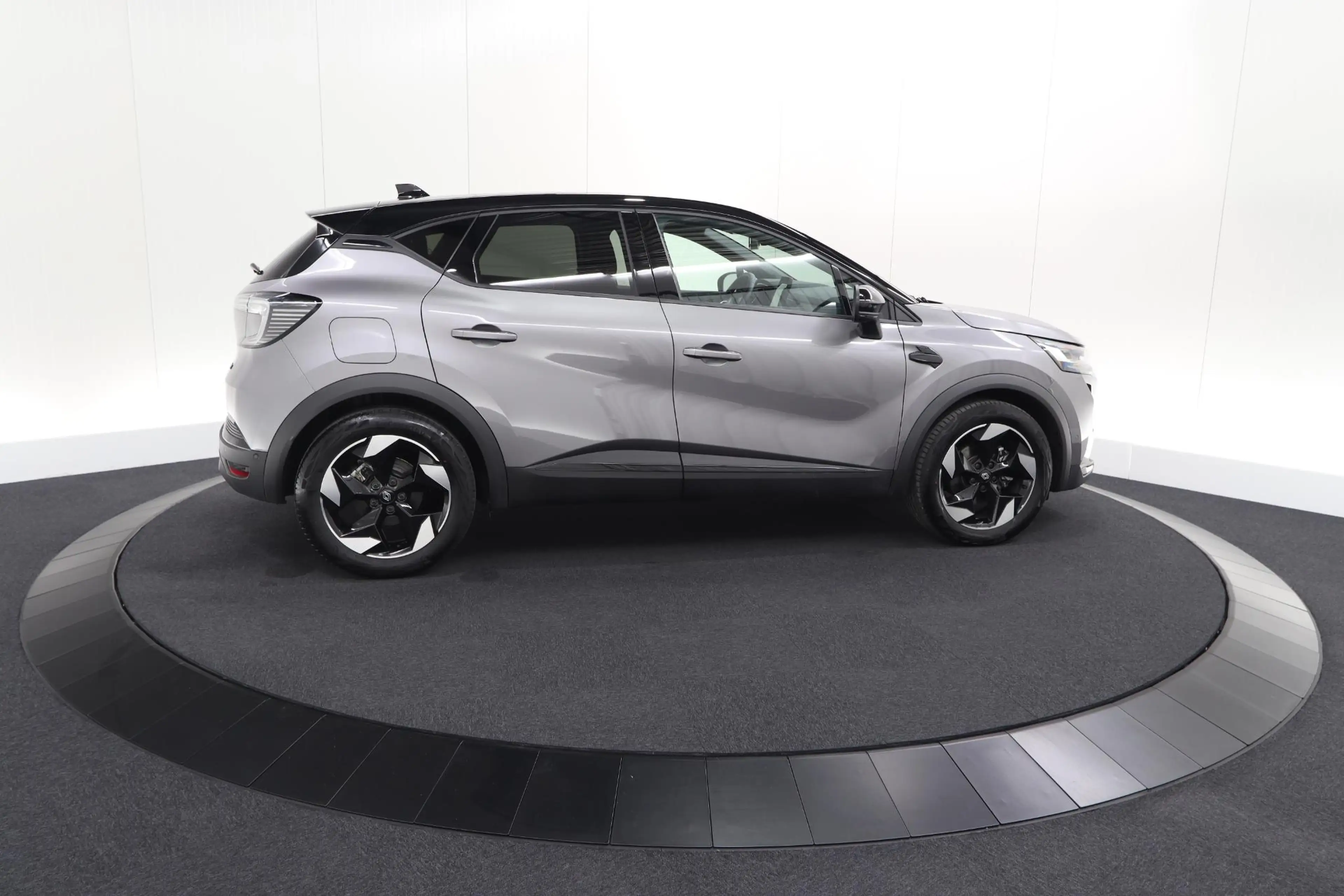 Renault Captur 1.8 E-Tech Full Hybrid 160 Techno | Camera | Adapt — photo 8