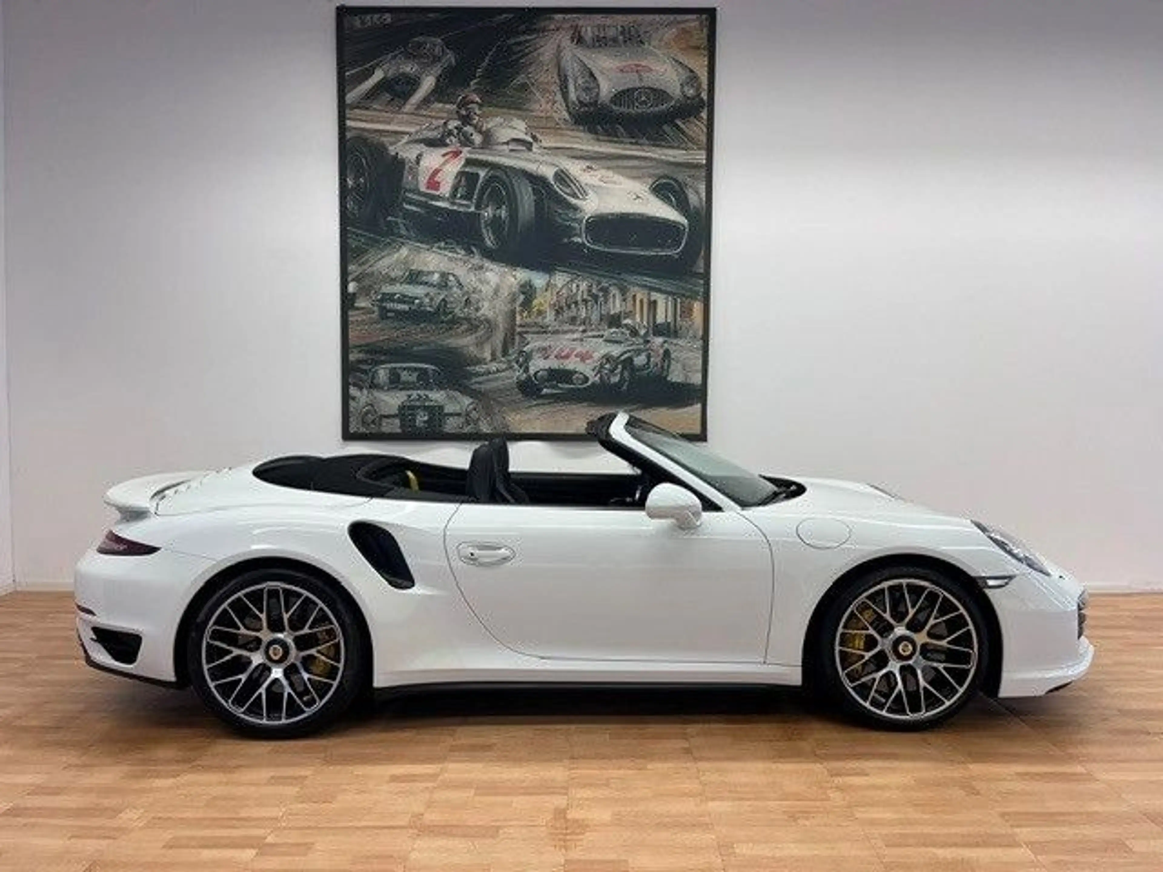 Porsche 991 Turbo Cabriolet, Deutsch, 1. Lack, 9ff, top — photo 5