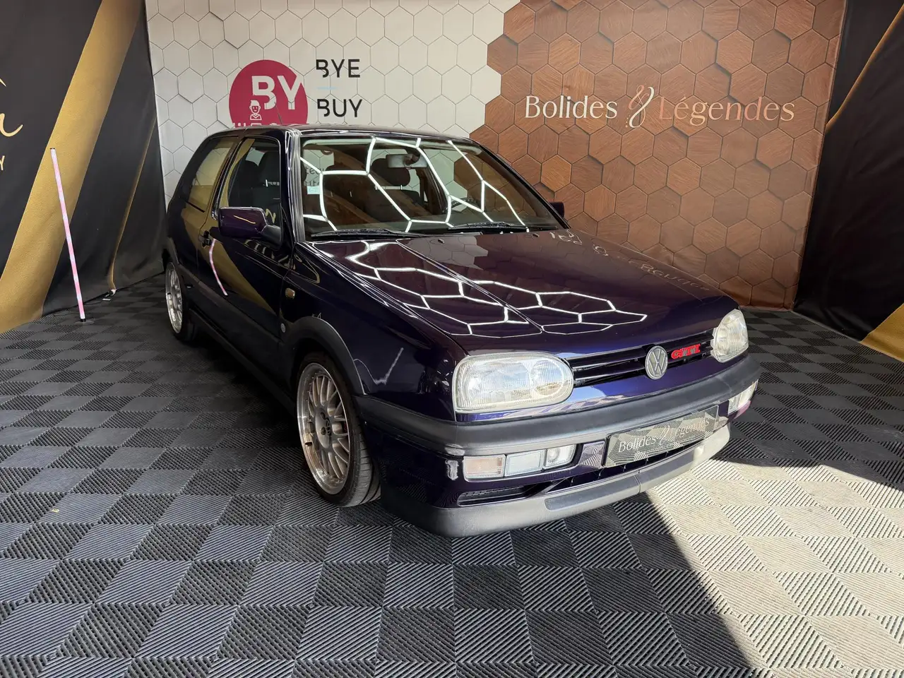 Volkswagen Golf 2.0i - 115 - GTI 20Th Anniversary, foto 3