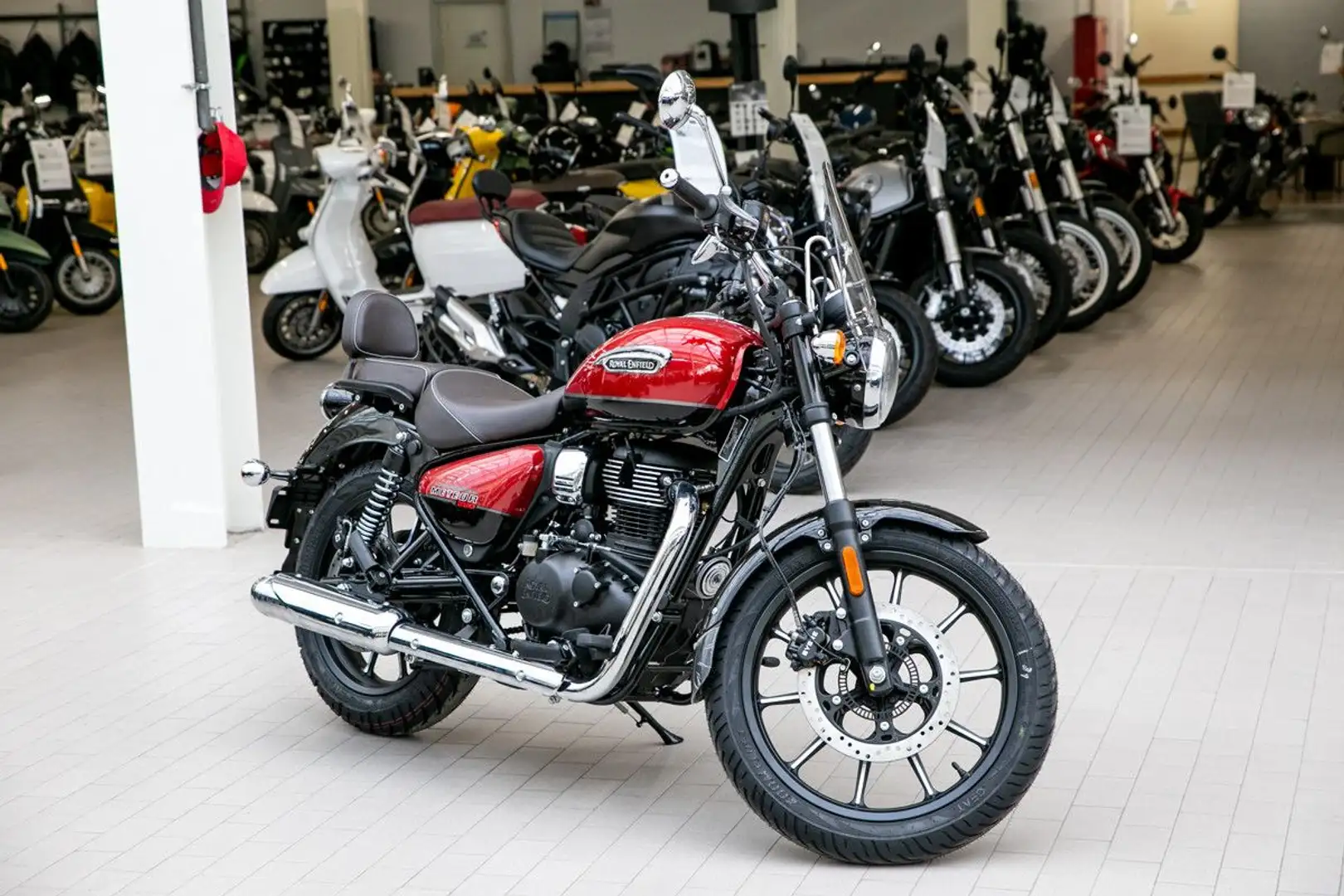Royal Enfield Meteor 350 Supernova ABS, unfallfrei, 1.Hand Rot - 2