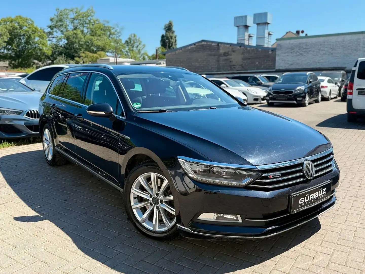 Volkswagen Passat Variant Highline BMT/ 4Motion Negro - 1