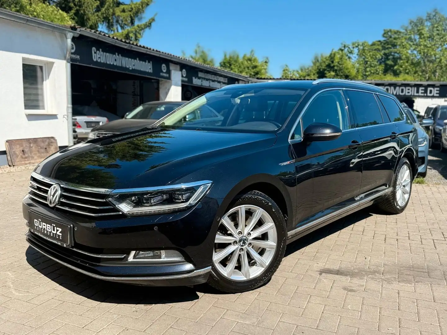 Volkswagen Passat Variant Highline BMT/ 4Motion Negro - 2
