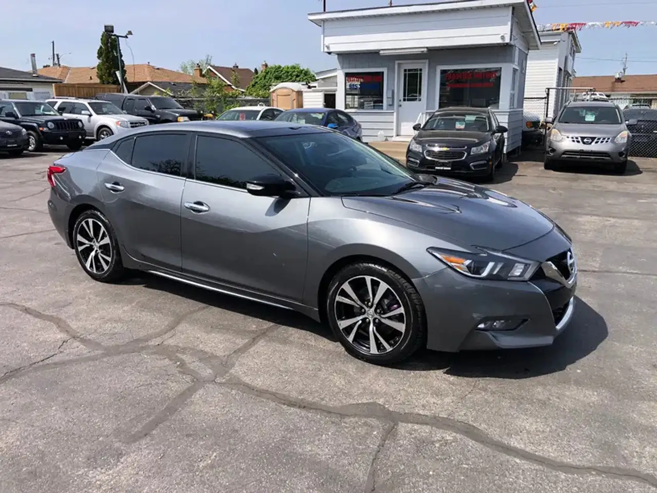 Nissan Maxima снимка Nissan Maxima