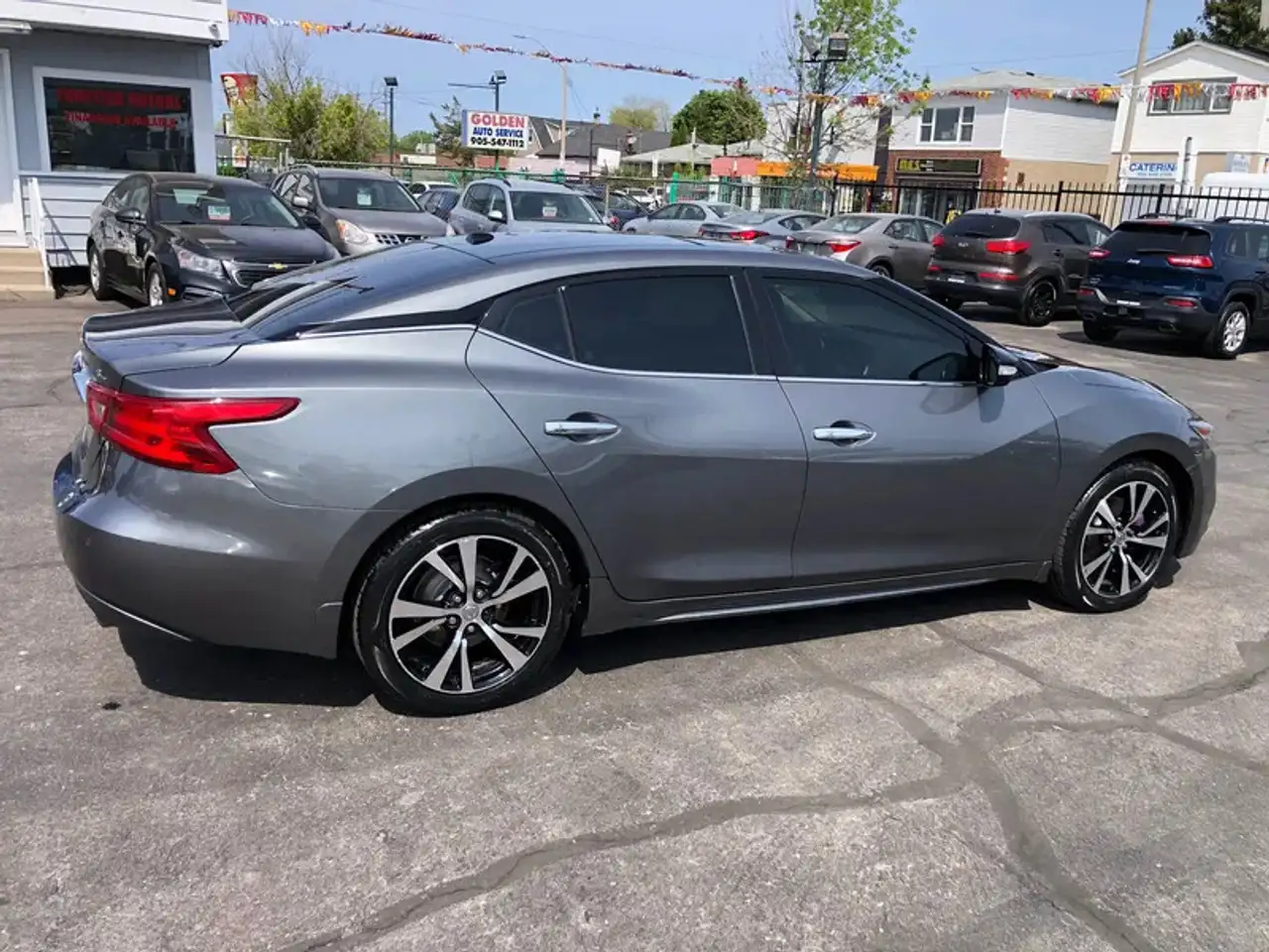 Nissan Maxima снимка Nissan Maxima