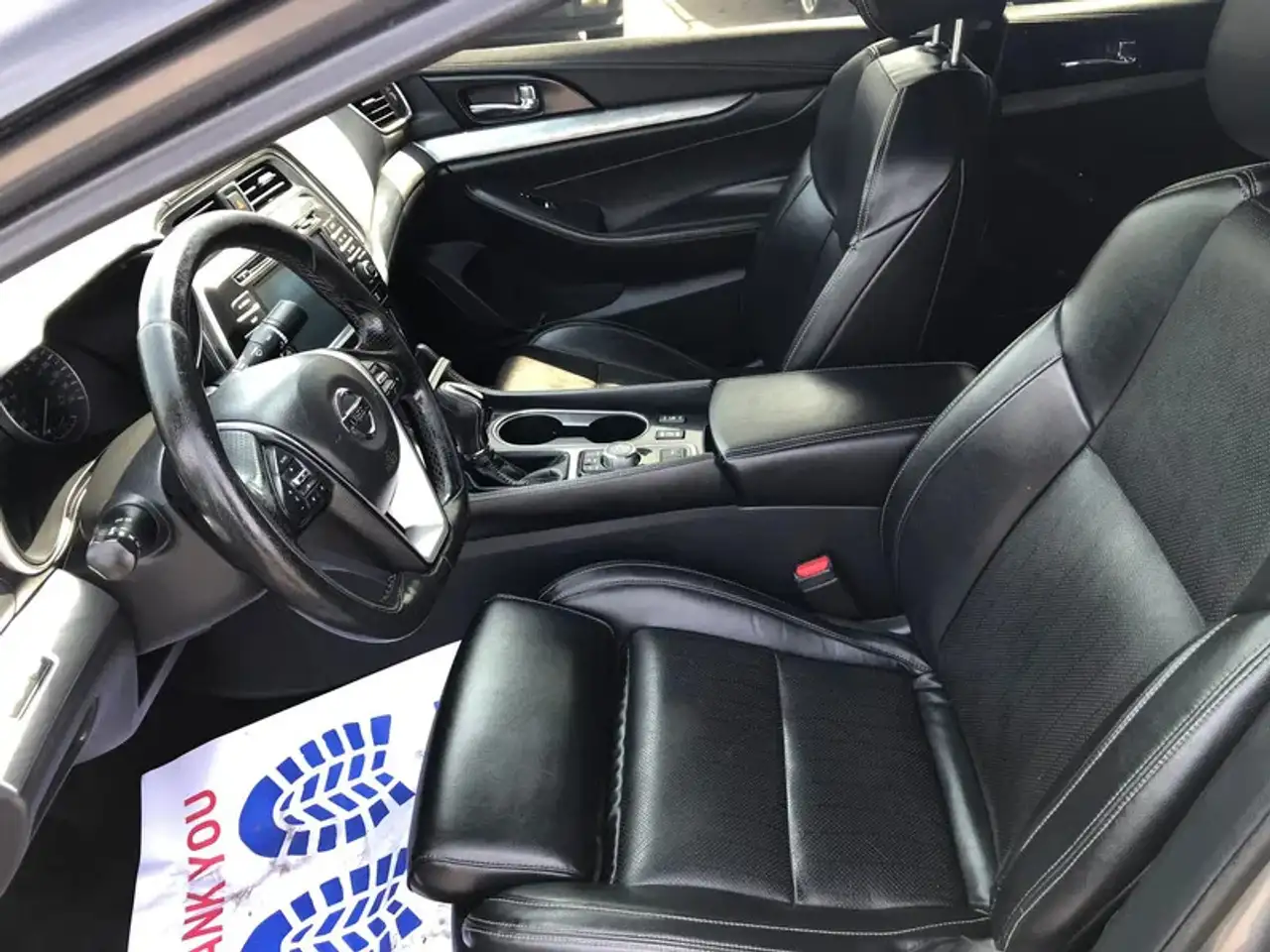 Nissan Maxima снимка Nissan Maxima