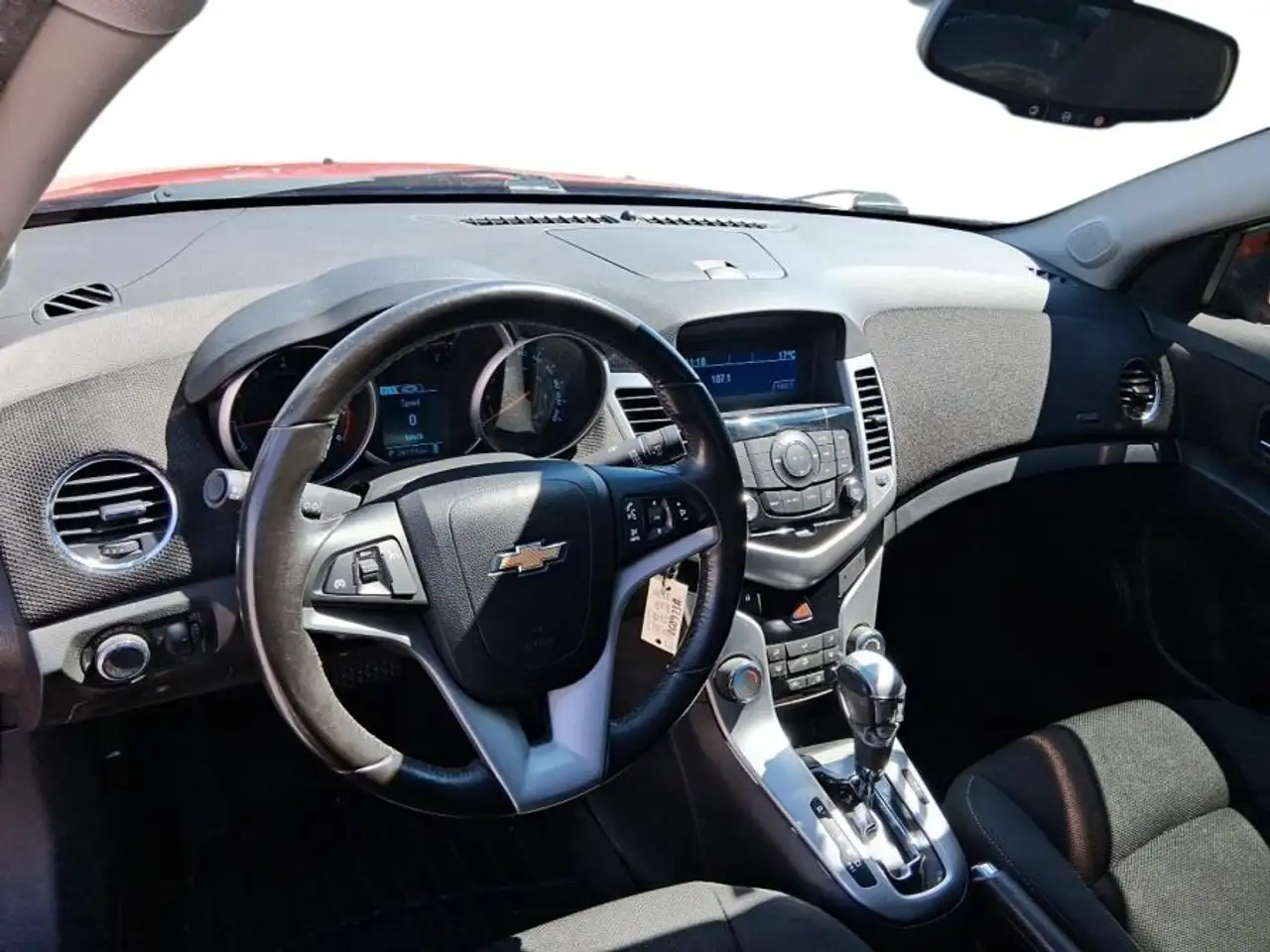 Chevrolet Cruze photo Chevrolet Cruze