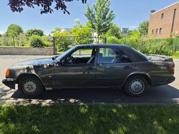 W124