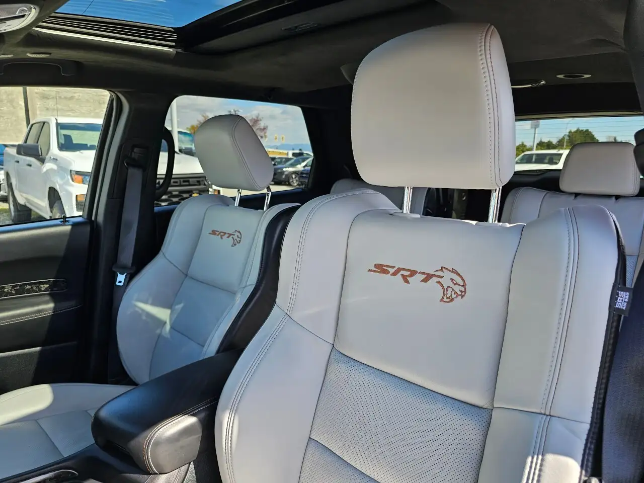 Dodge Durango снимка Dodge Durango