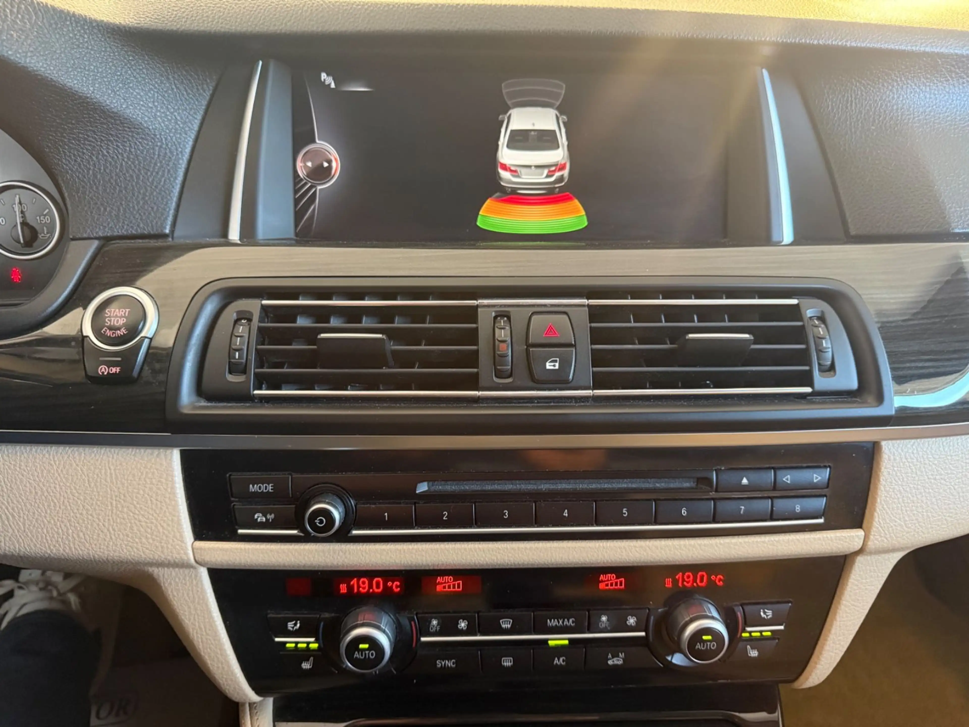 BMW 525 D XDRIVE*AUT*LEDER*NAVI*BT TEL*ALLRAD*XENON* — photo 13
