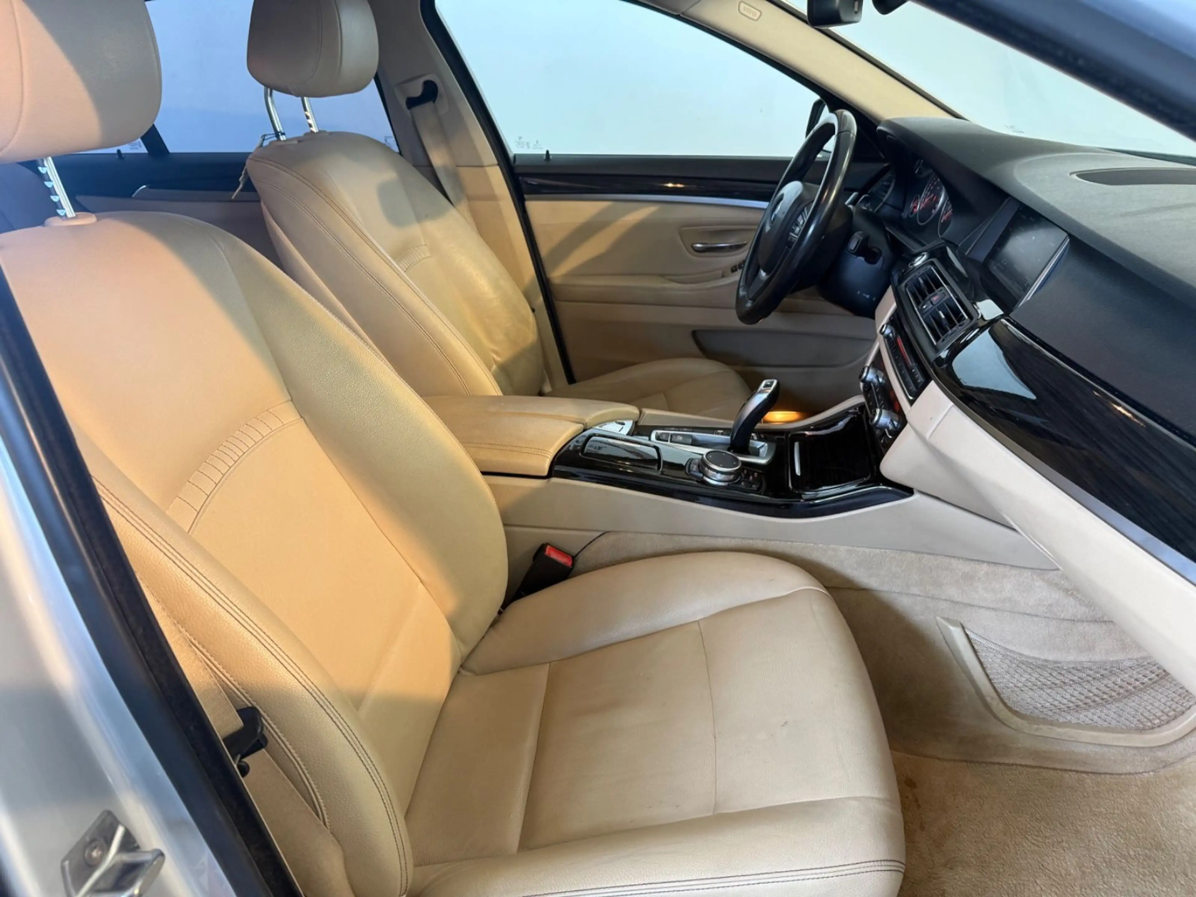 BMW 525 D XDRIVE*AUT*LEDER*NAVI*BT TEL*ALLRAD*XENON* — photo 15