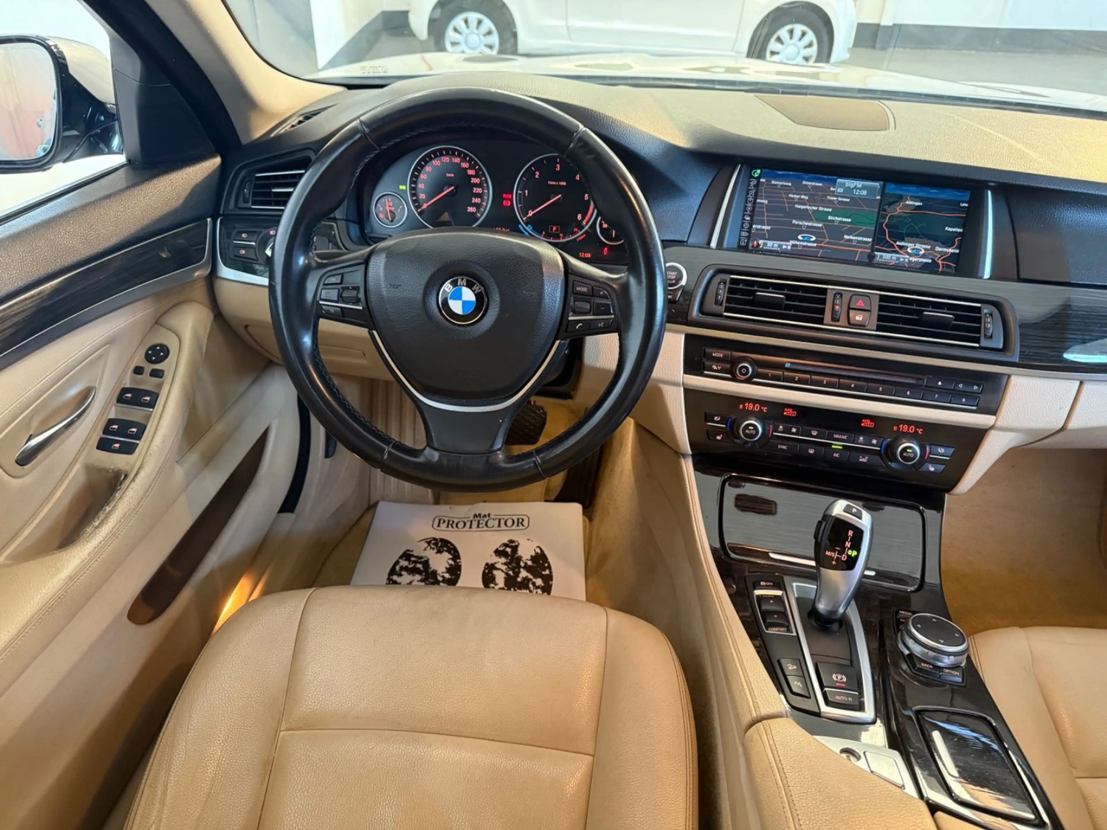 BMW 525 D XDRIVE*AUT*LEDER*NAVI*BT TEL*ALLRAD*XENON* — photo 11