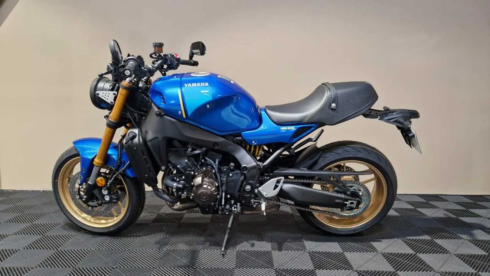 Yamaha XSR 900 Bleu - 2