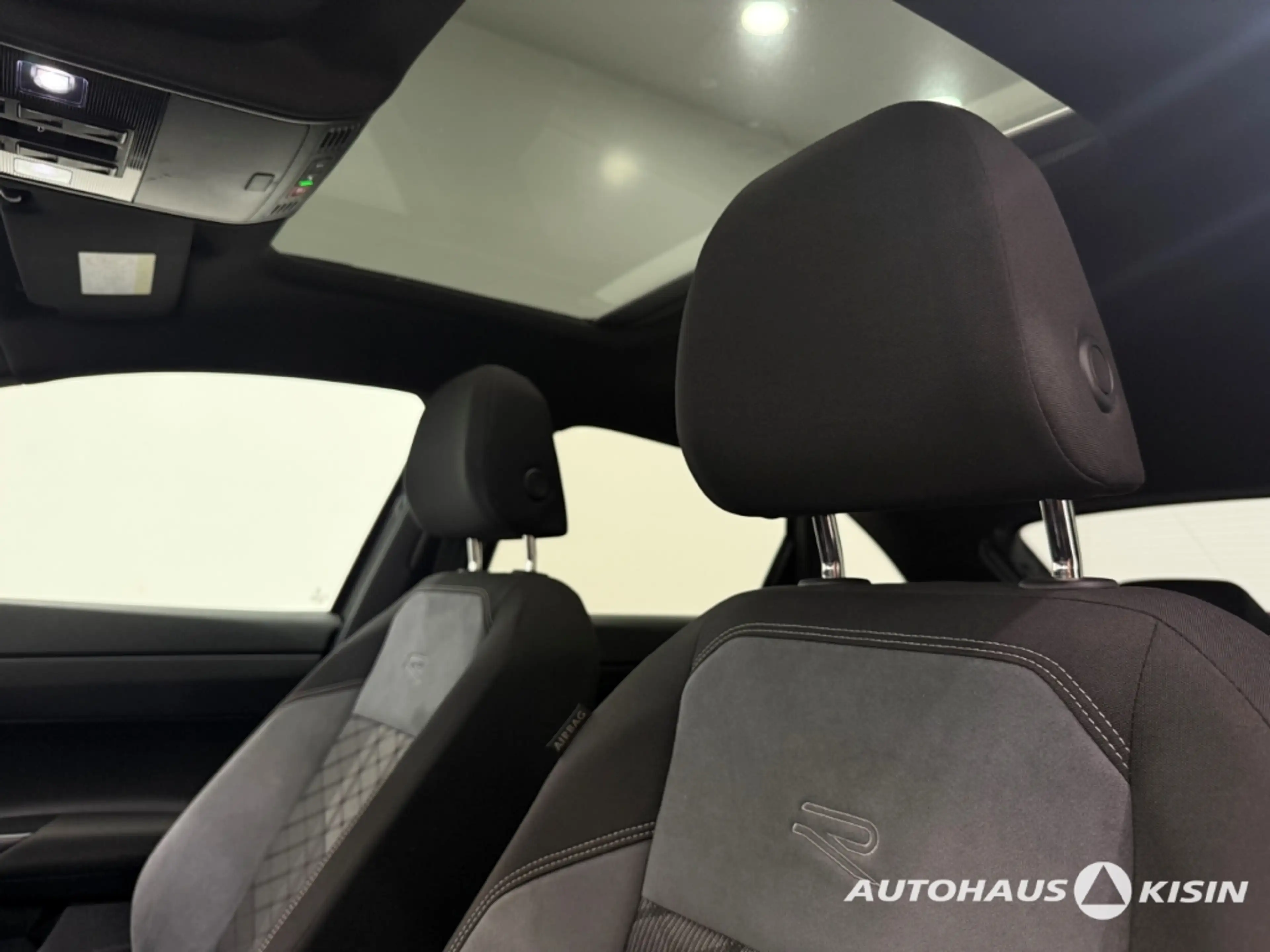 Volkswagen Taigo 1.0 TSI 6-Gang R-Line /Panoramadach /Sportpaket — photo 10