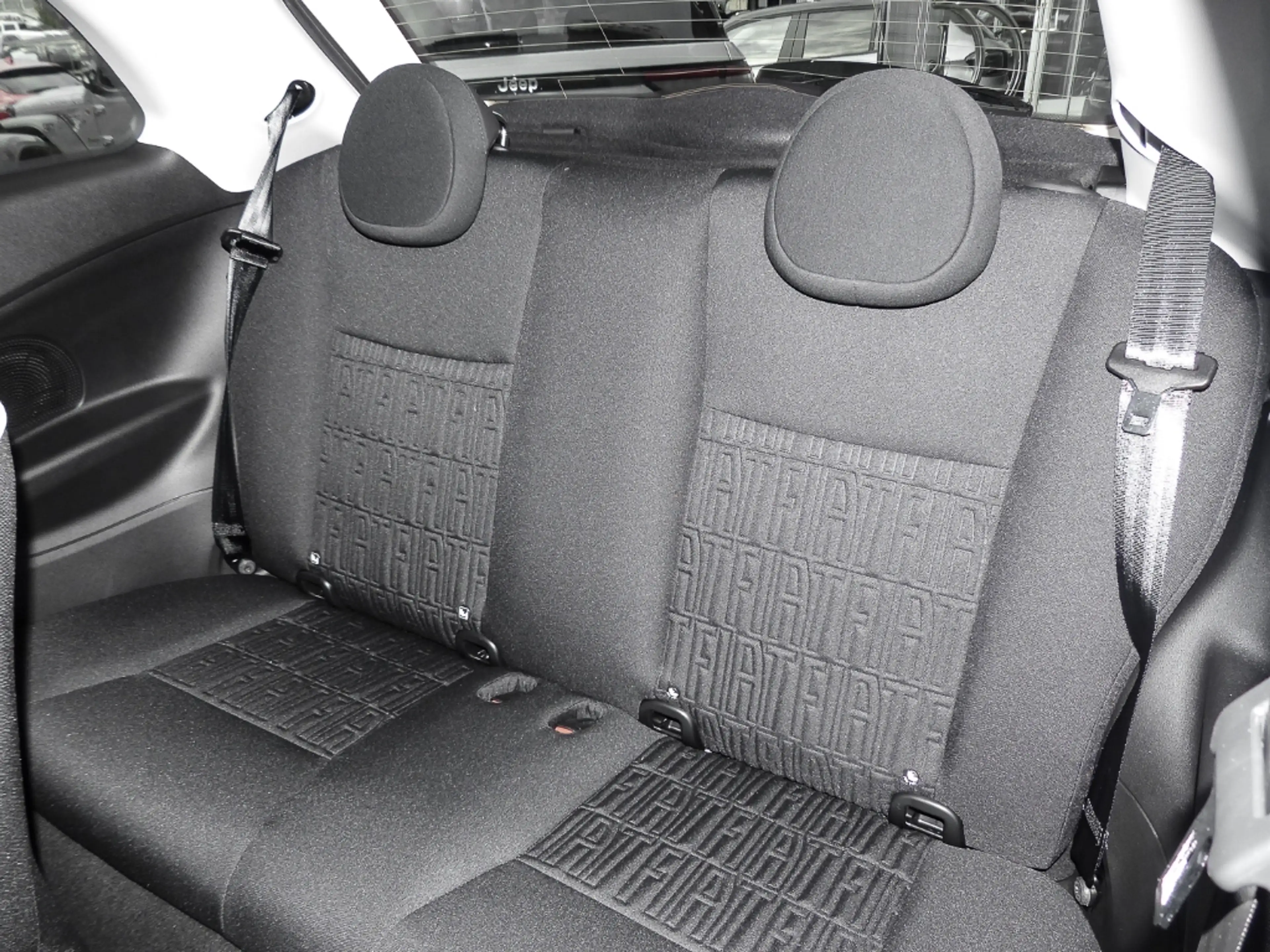 Fiat 500e Icon Klimaaut. // Carplay // 16 LM // Kamera — photo 11