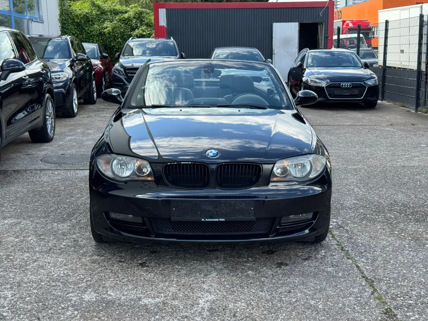 BMW 118 i  Cabrio/Automatik/Leder/Tempo Schwarz - 2